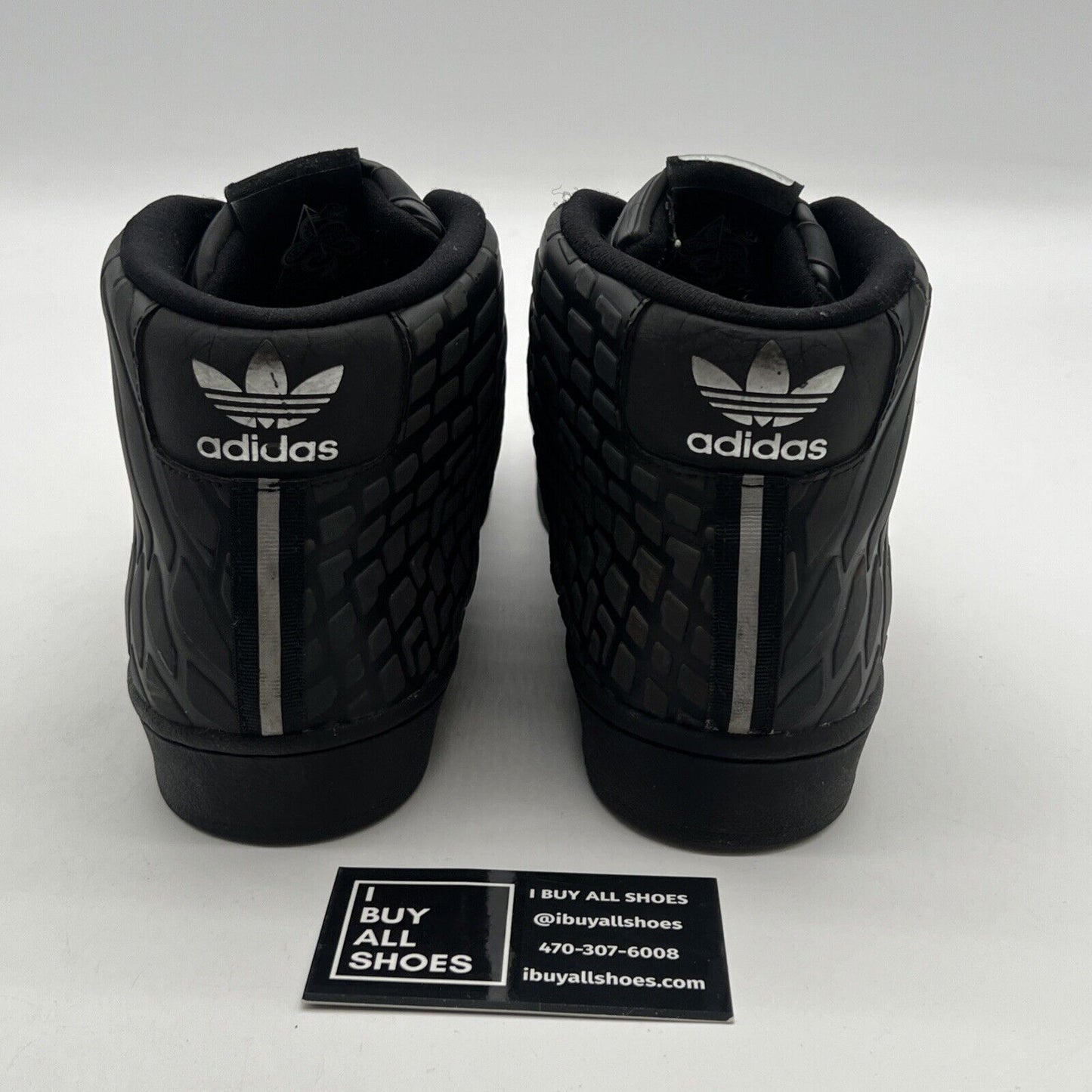 Size 10 - adidas Pro Model Xeno (Q16534)