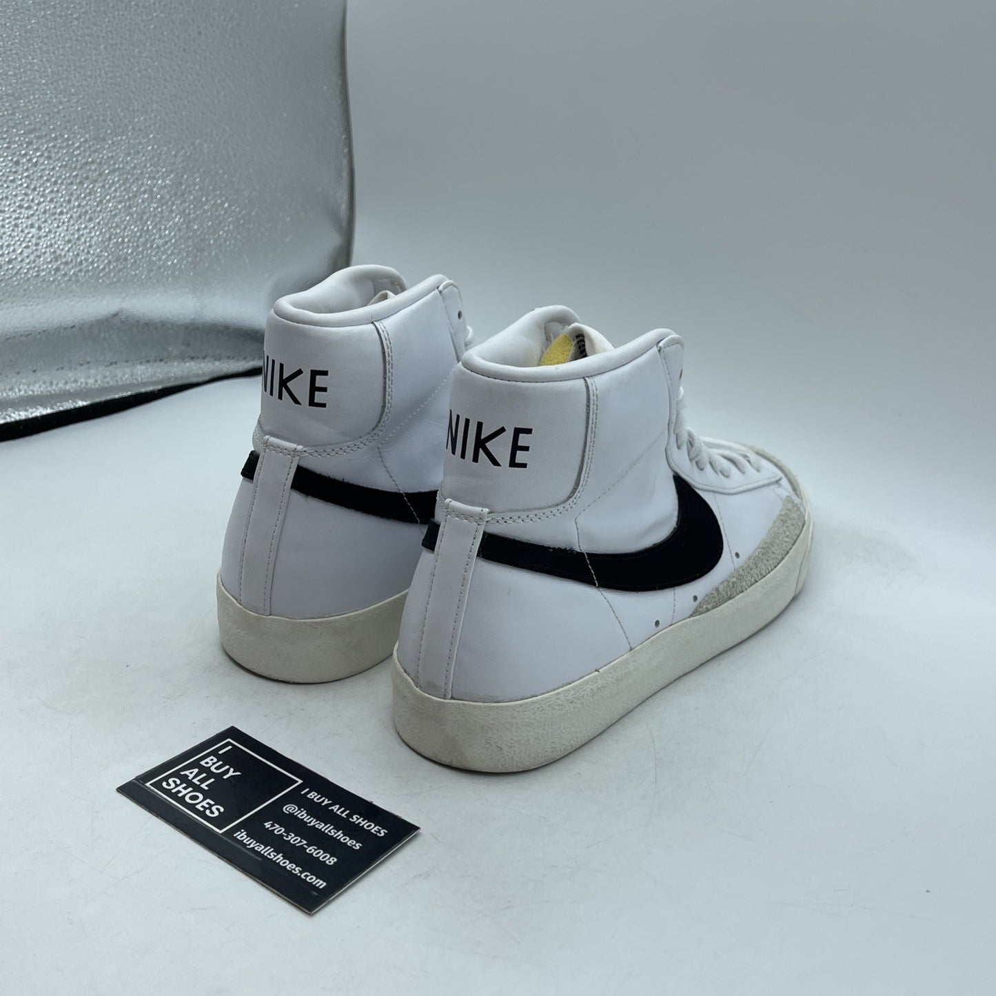 Size 10.5 - Nike Blazer Mid 77 Vintage White Black 2019 (BQ6806-100)