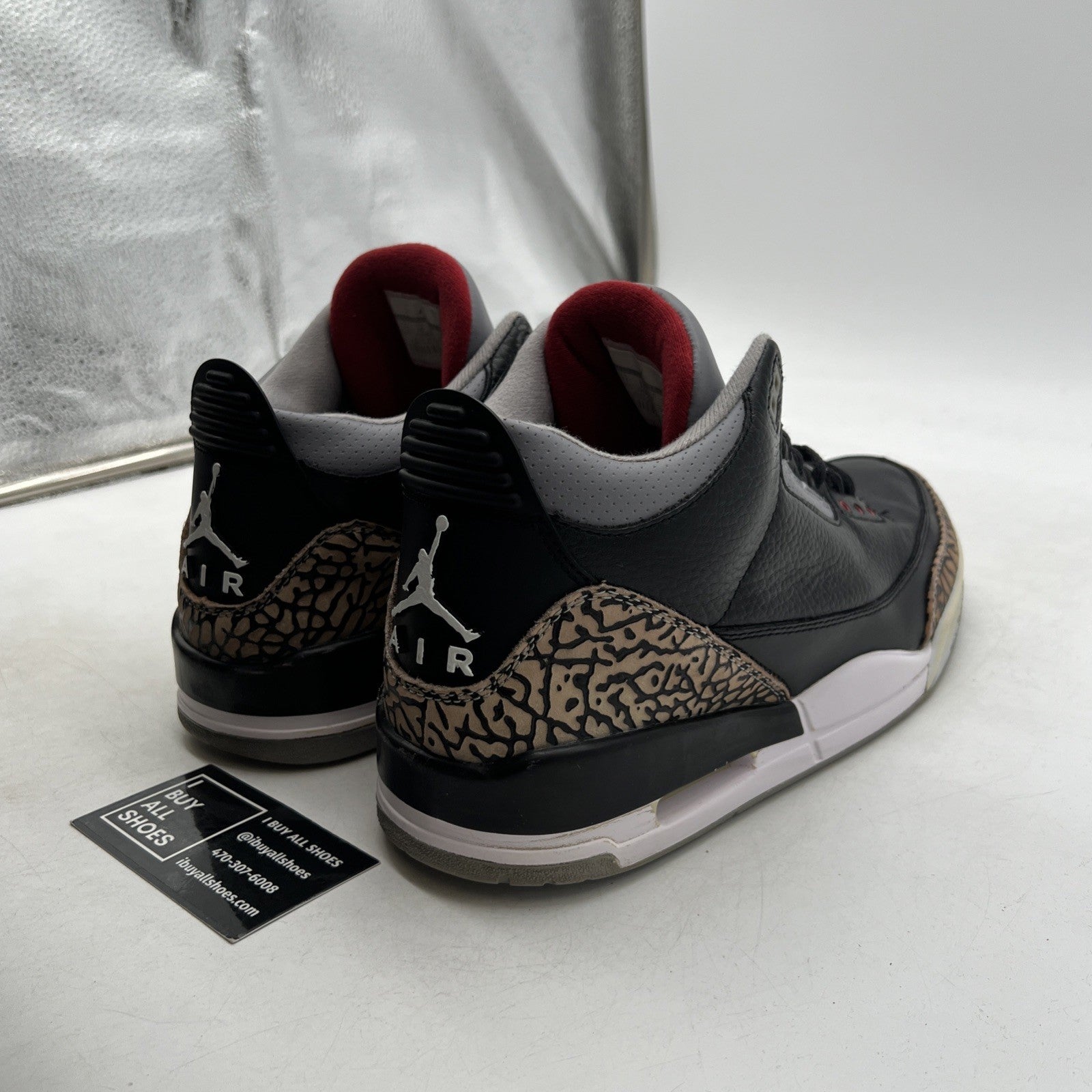 Size 11 - Air Jordan 3 Retro release 2011 (136064-010)