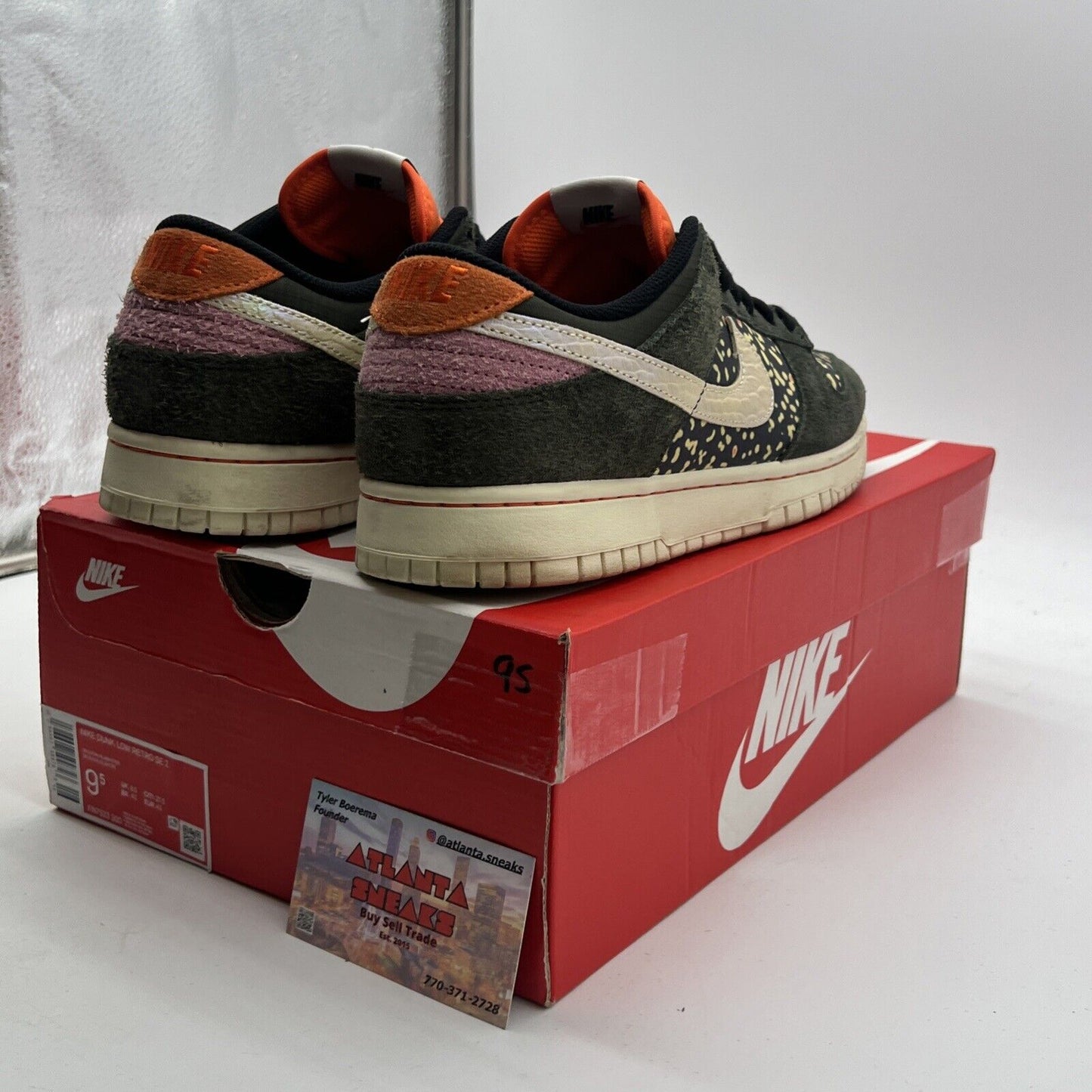 Size 9.5 - Nike Dunk SE Low Gone Fishing - Rainbow Trout (FN7523-400)
