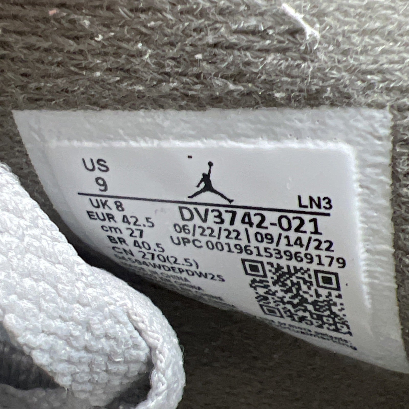 Size 9 - Air Jordan 4 Retro SE Low Craft (DV3742-021)