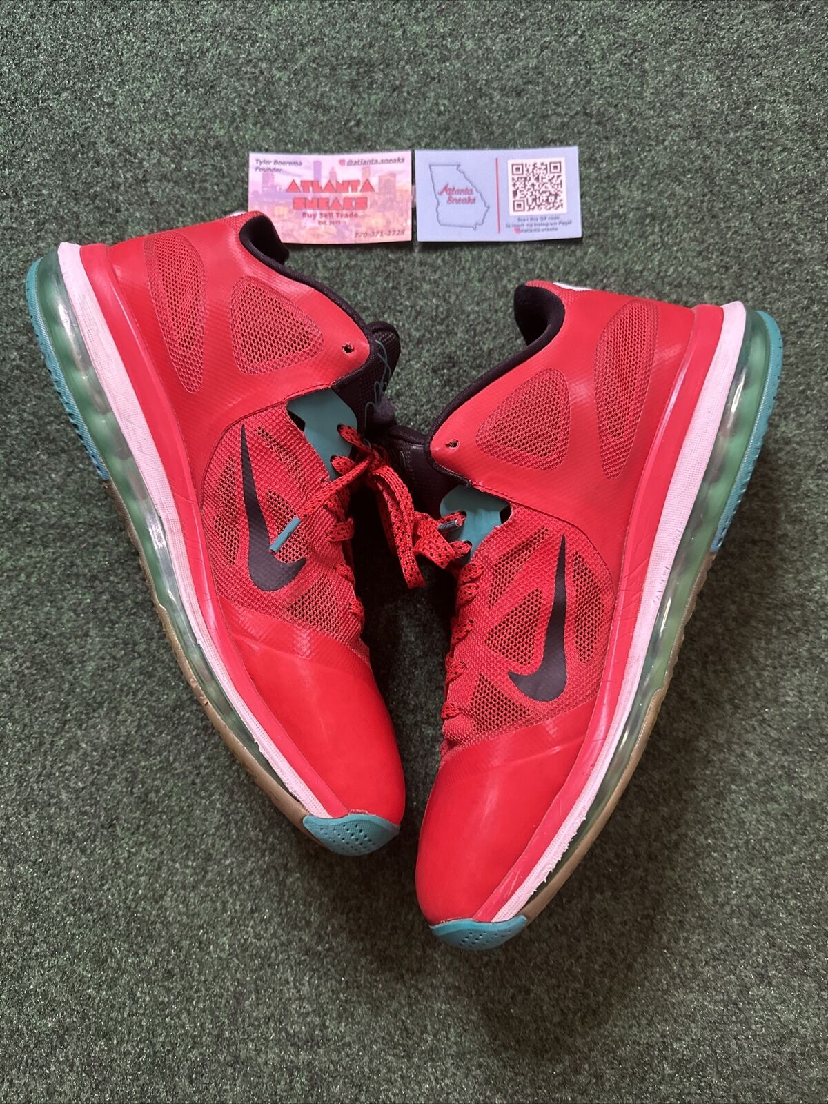 Size 11.5 - Nike LeBron 9 Low Liverpool 2012