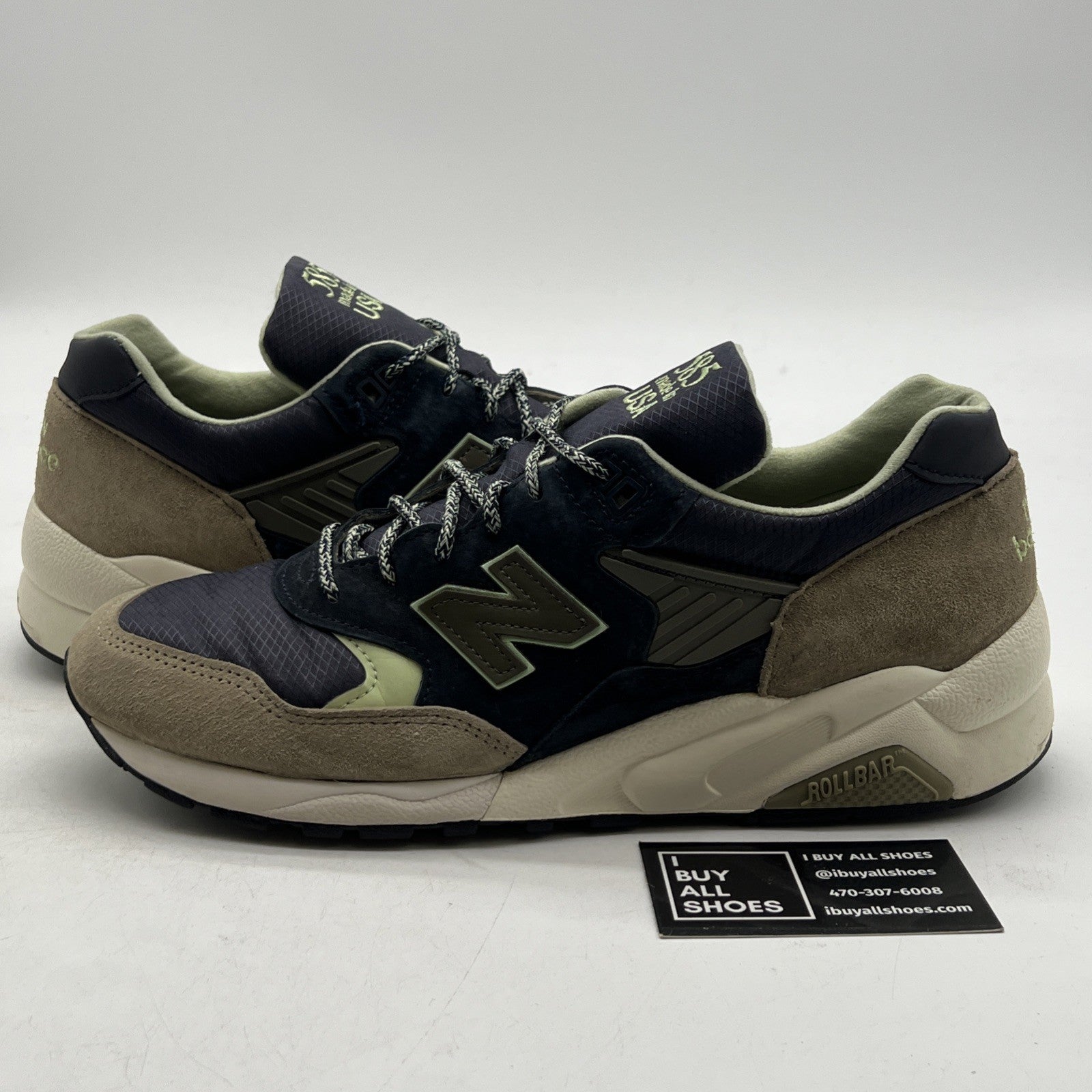 Size 9.5 - New Balance 585 Gray - (M585TR)