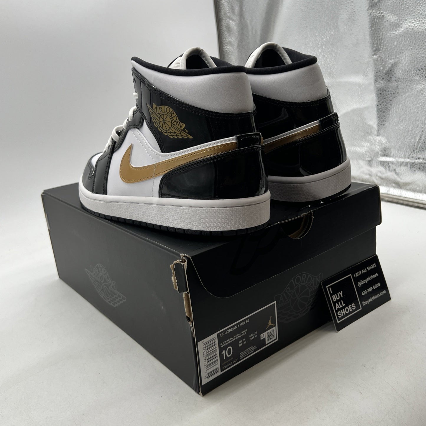 Size 10 - Air Jordan 1 Mid SE Patent Black Gold (852542-007)