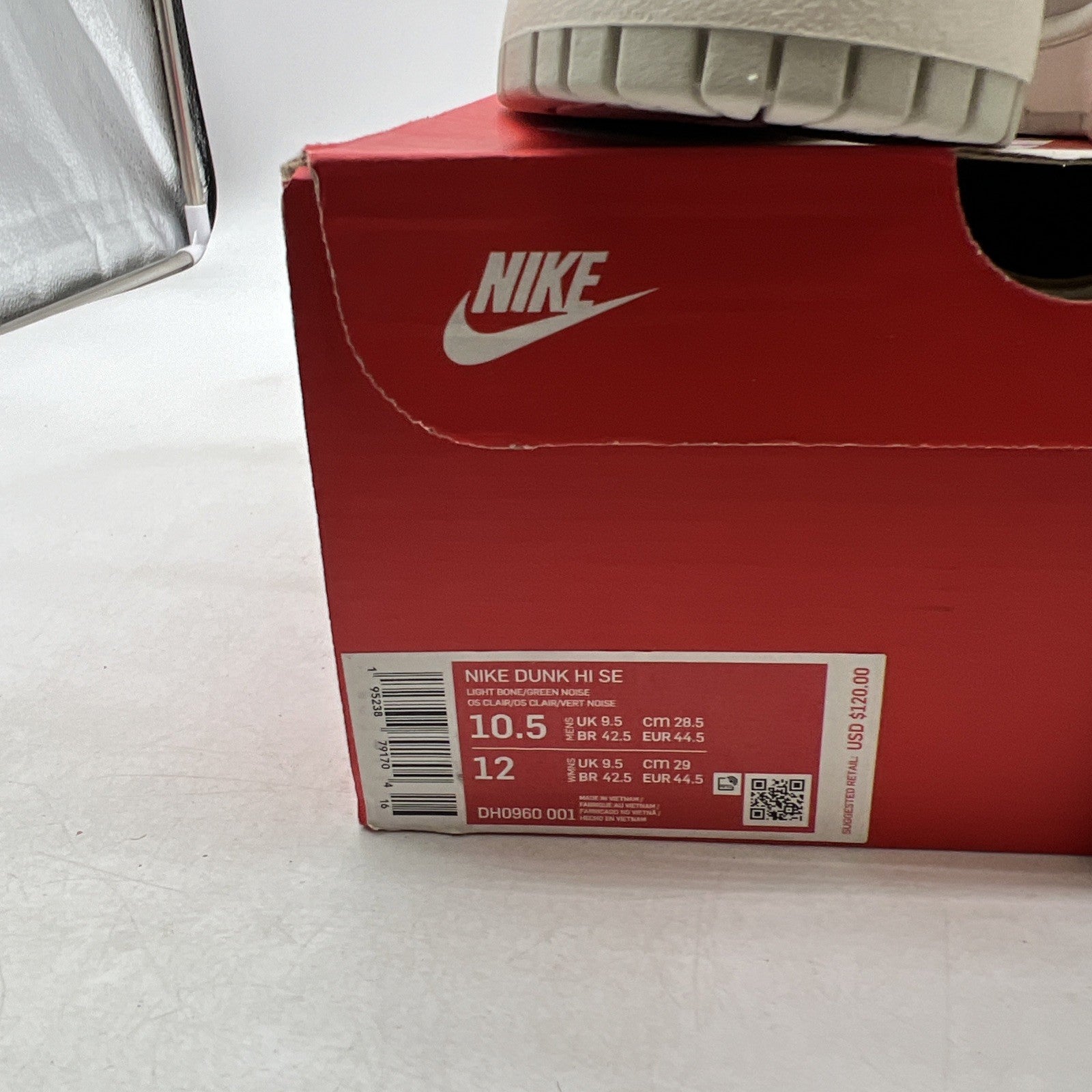 Size 10.5 - Nike Dunk SE High First Use Pack - Green Noise (DH0960-001)