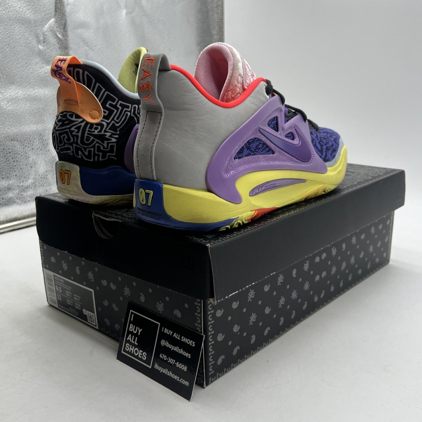 Size 9.5 - Nike KD15 What The - (FN8010-500)