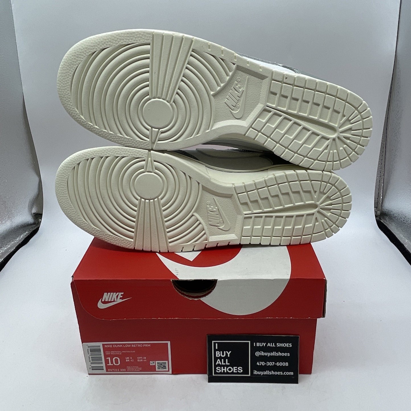 Size 10 - Nike Dunk Low Mica Green (DV7212-300)