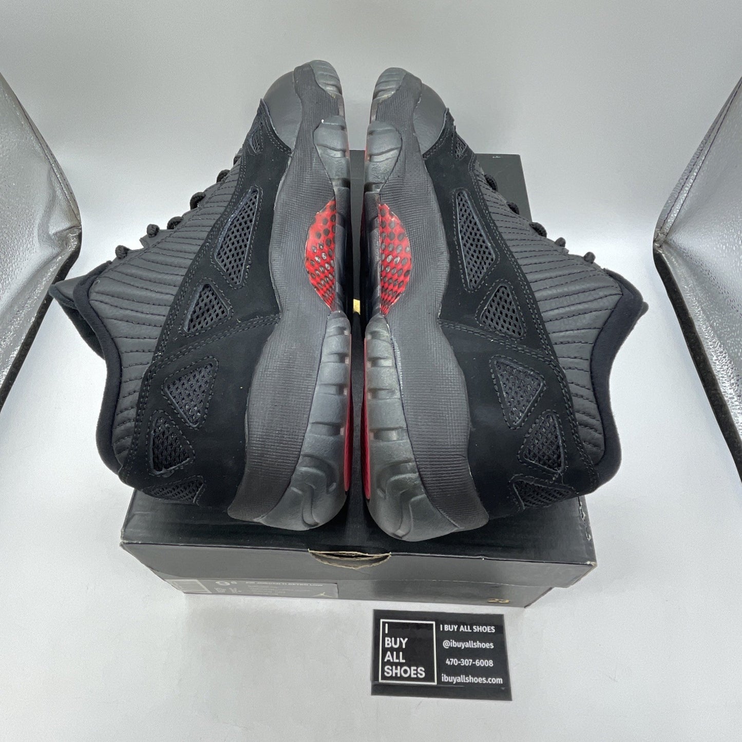 Size 9.5 - Air Jordan 11 IE Low Referee (306008-003)