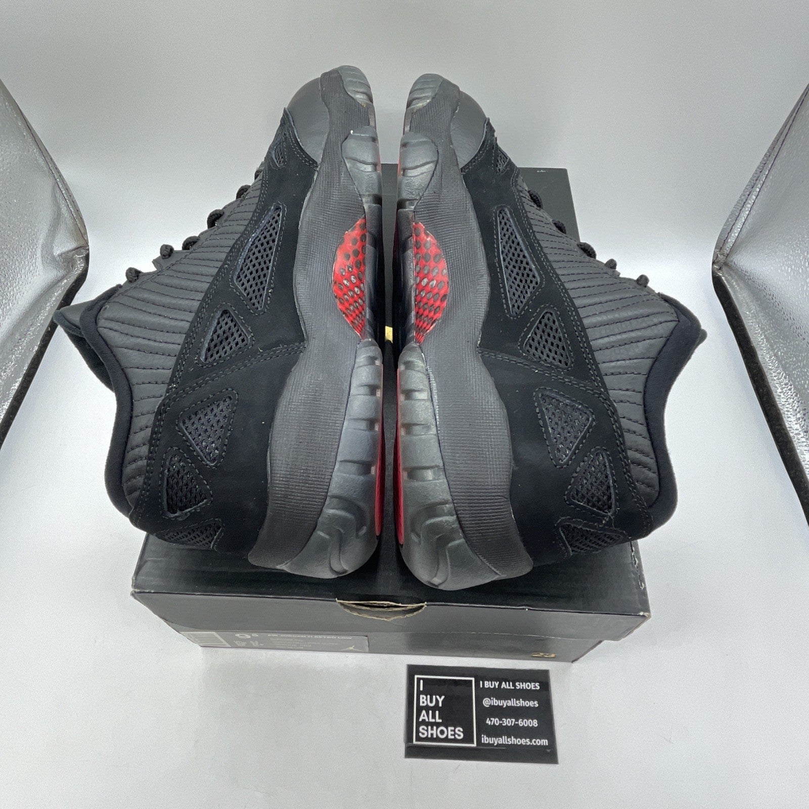 Size 9.5 - Air Jordan 11 IE Low Referee (306008-003)
