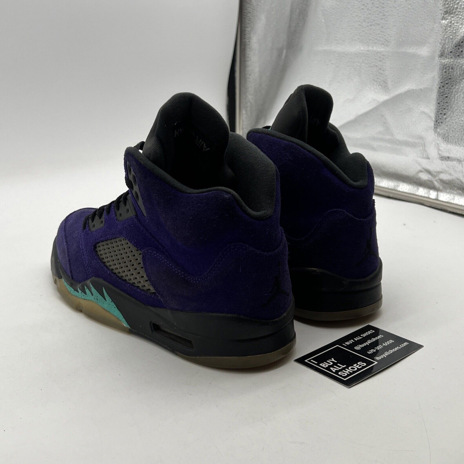 Size 9.5 - Air Jordan 5 Retro Alternate Grape 2020 (136027-500)