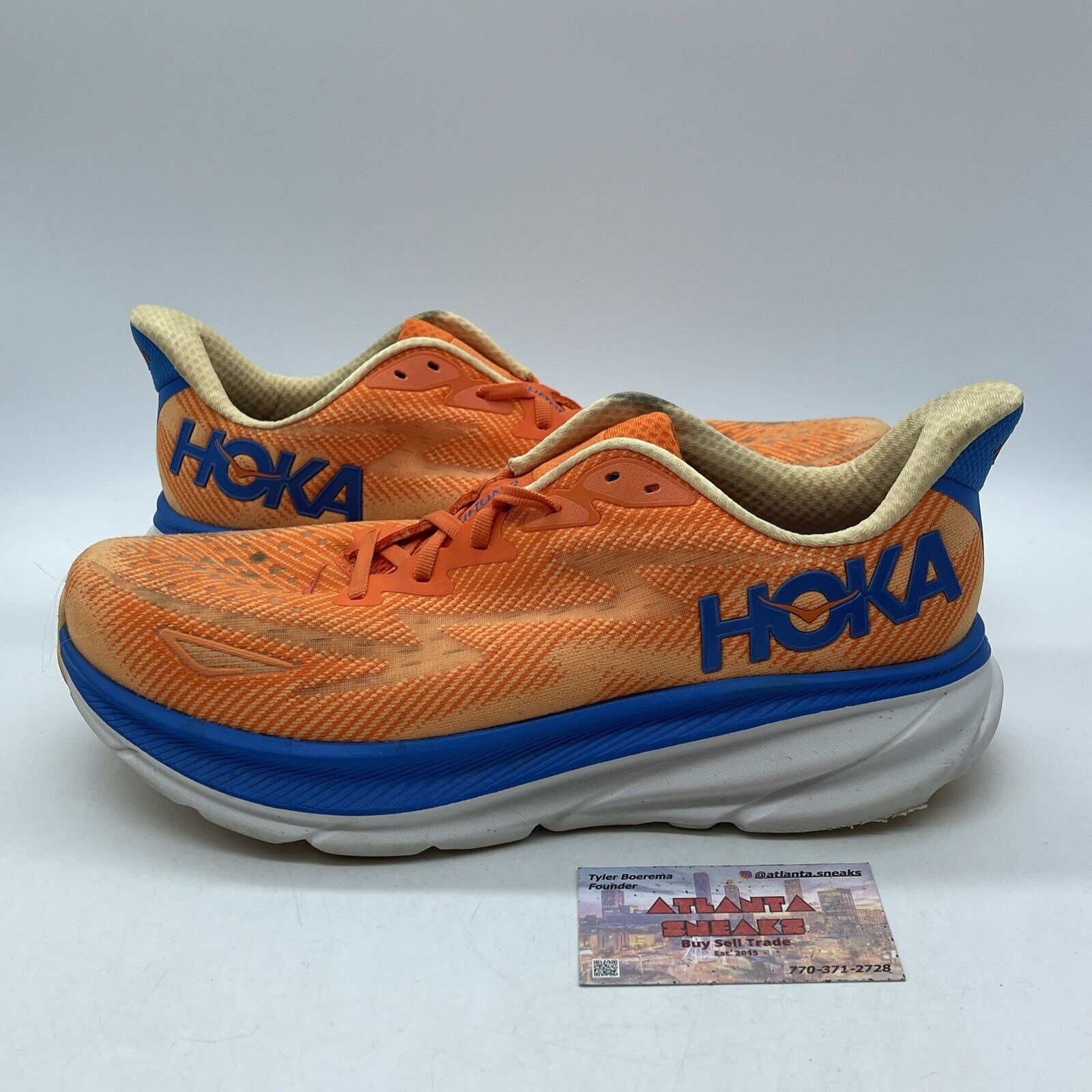 Size 11.5 - Hoka One One Clifton 9 2E Wide Vibrant Orange Impala