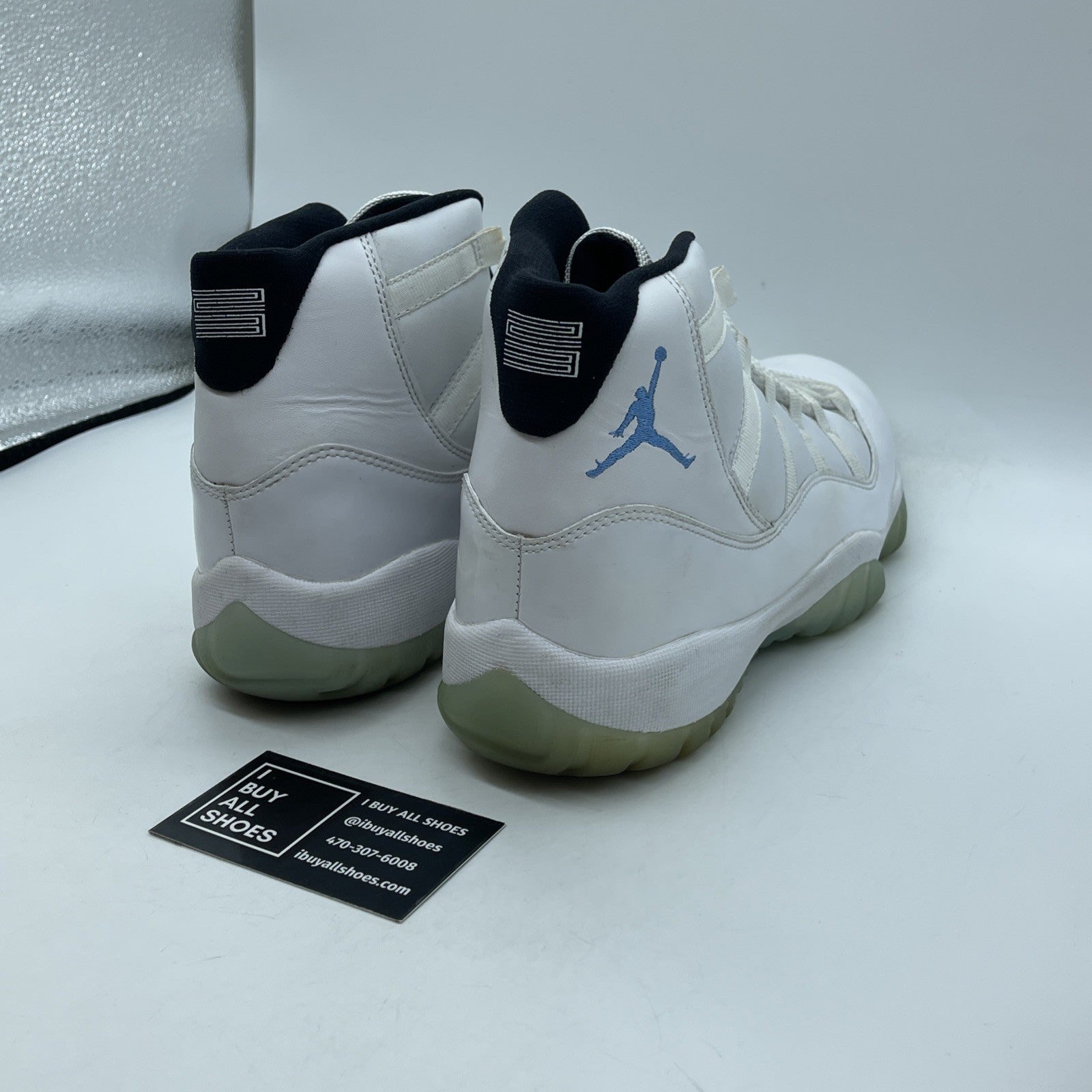 Size 9.5 - Jordan 11 Retro High Legend Blue White Leather (378037-117)