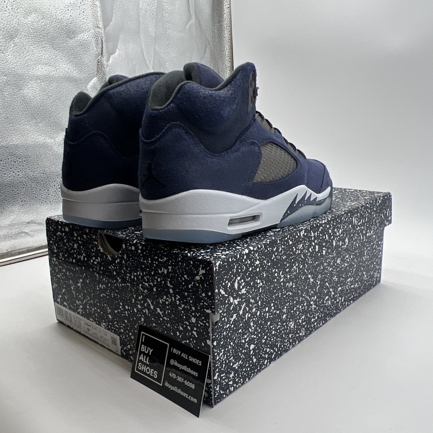 Size 9.5 - Air Jordan 5 Retro SE Midnight Navy (FD6812-400)