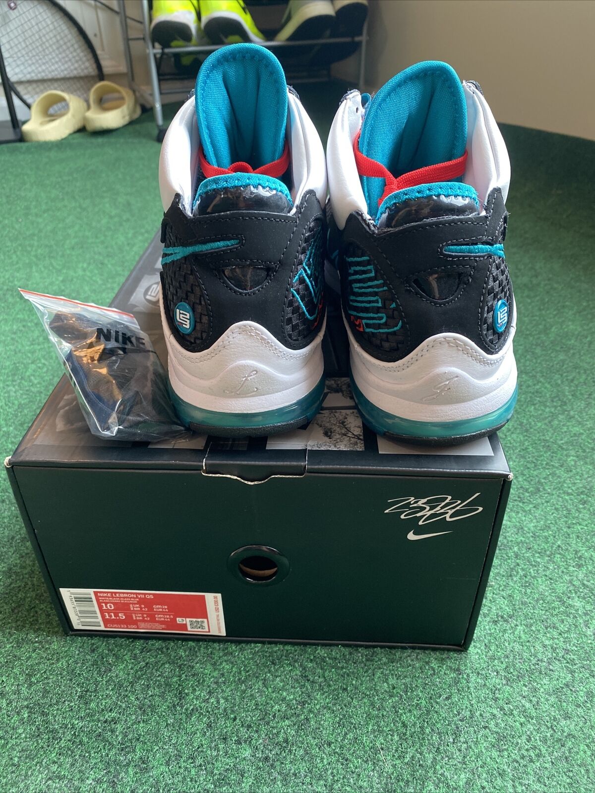 Size 10 - Nike Air Max LeBron VII Retro QS Red Carpet 2019