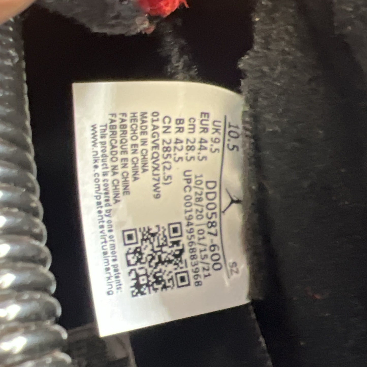 Size 10.5 - Air Jordan 5 Retro Mid Raging Bull (DD0587-600)