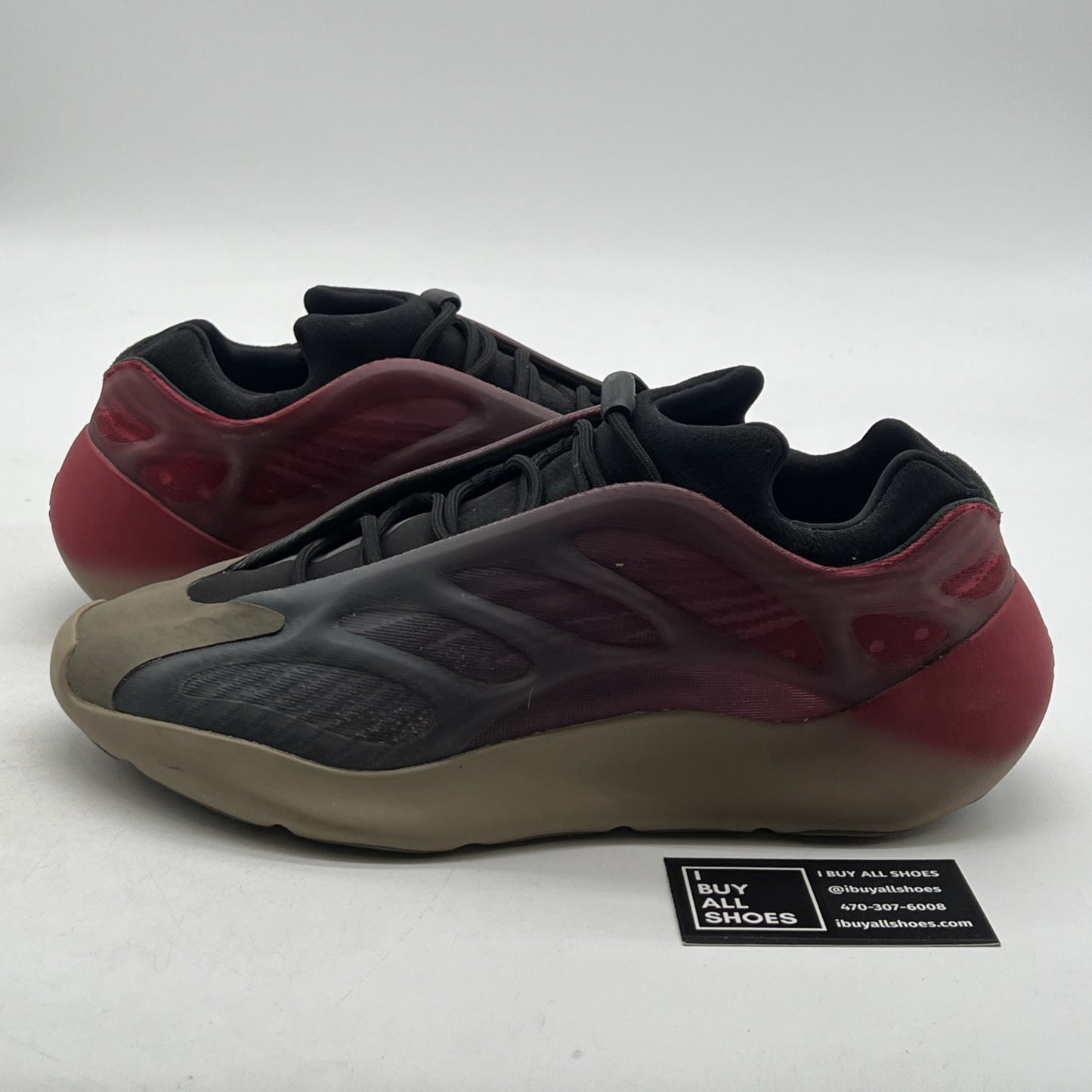 Size 12.5 - adidas Yeezy 700 V3 Fade Carbon (GW1814)