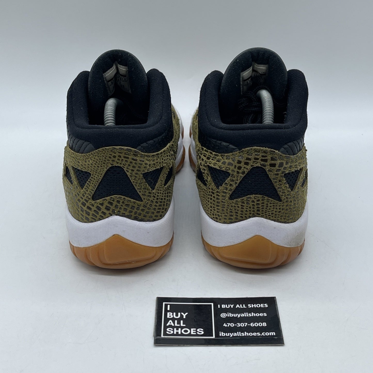 Size 9.5 - Air Jordan 11 IE Low Croc (306008-013)