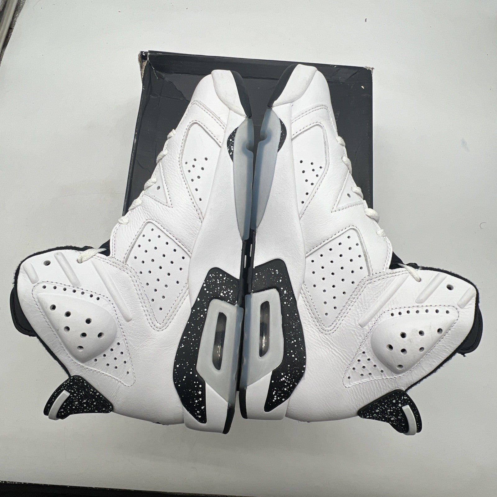Size 10 - Air Jordan 6 Retro Reverse Oreo (CT8529-112)