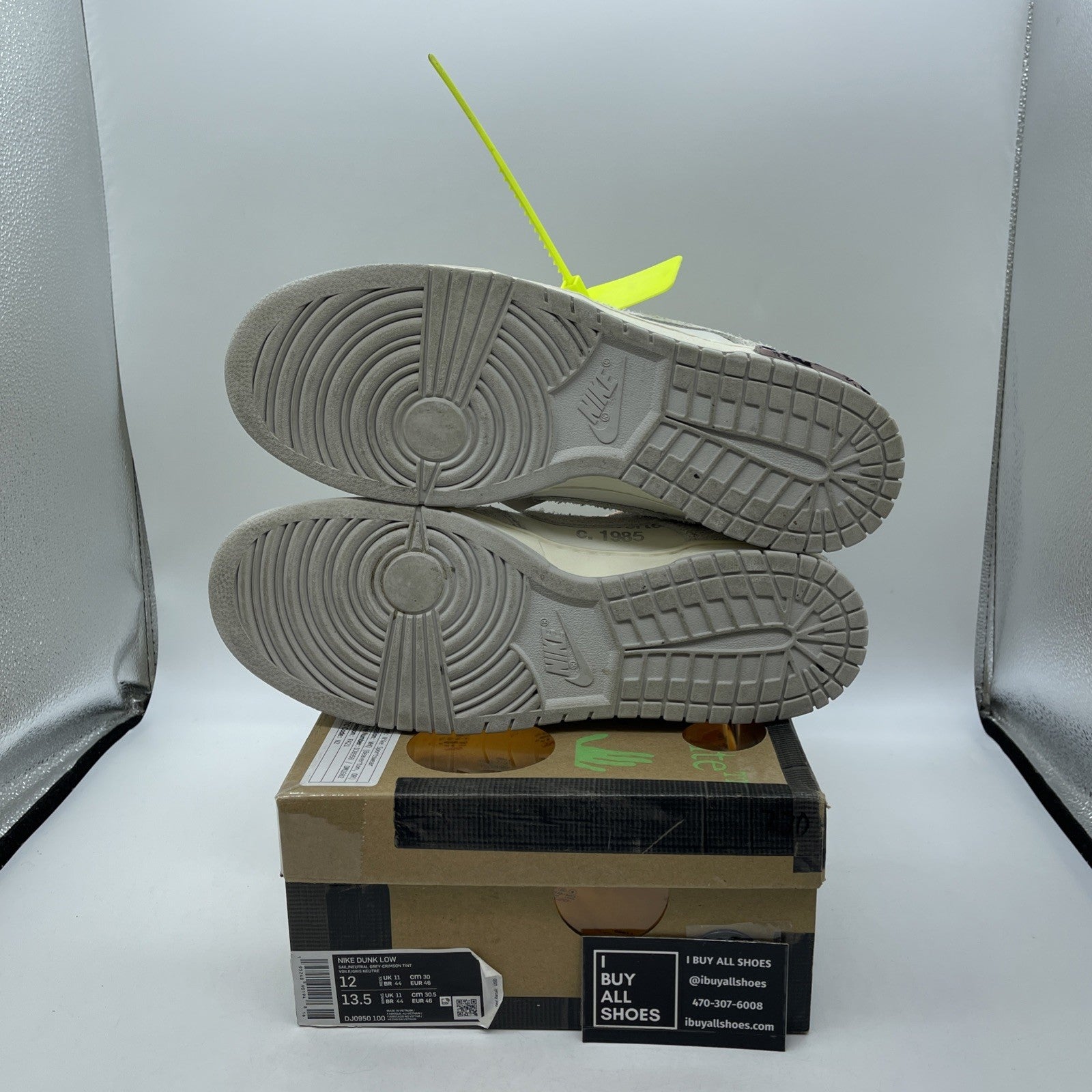 Size 12 - Nike Off-White x Dunk Low Lot 12 of 50 Grey Suede (DJ0950-100)