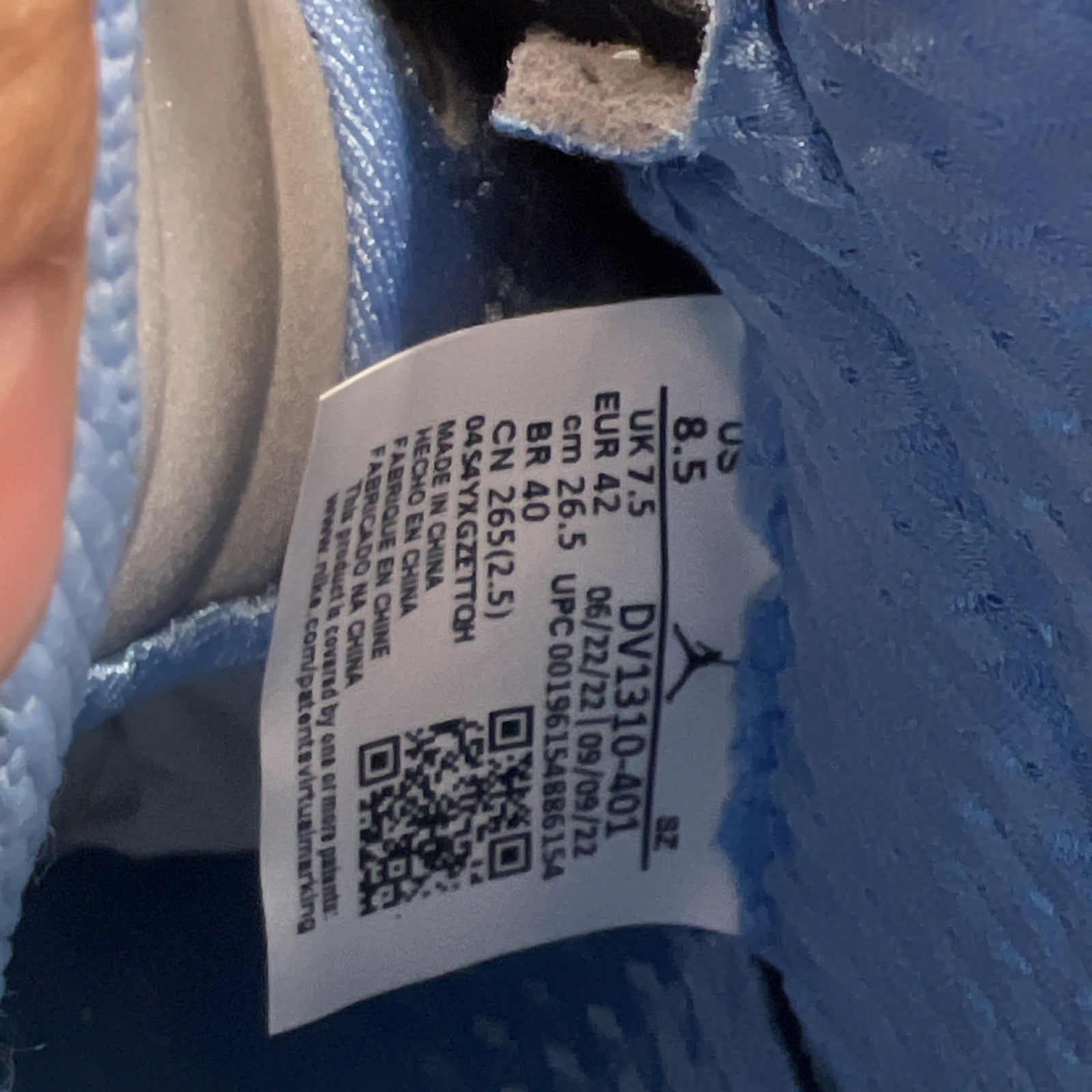 Size 8.5 - Air Jordan 5 Retro SE Mid UNC (DV1310-401)