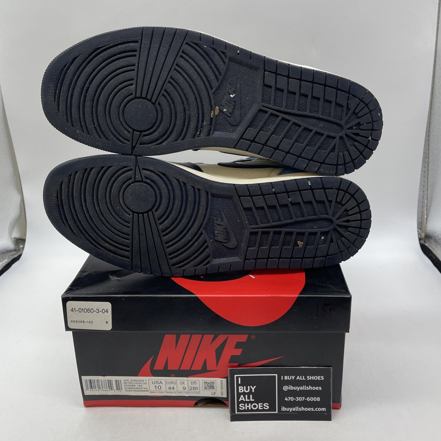 Size 10 - Air Jordan 1 Retro OG High Obsidian UNC 2019 (555088-140)