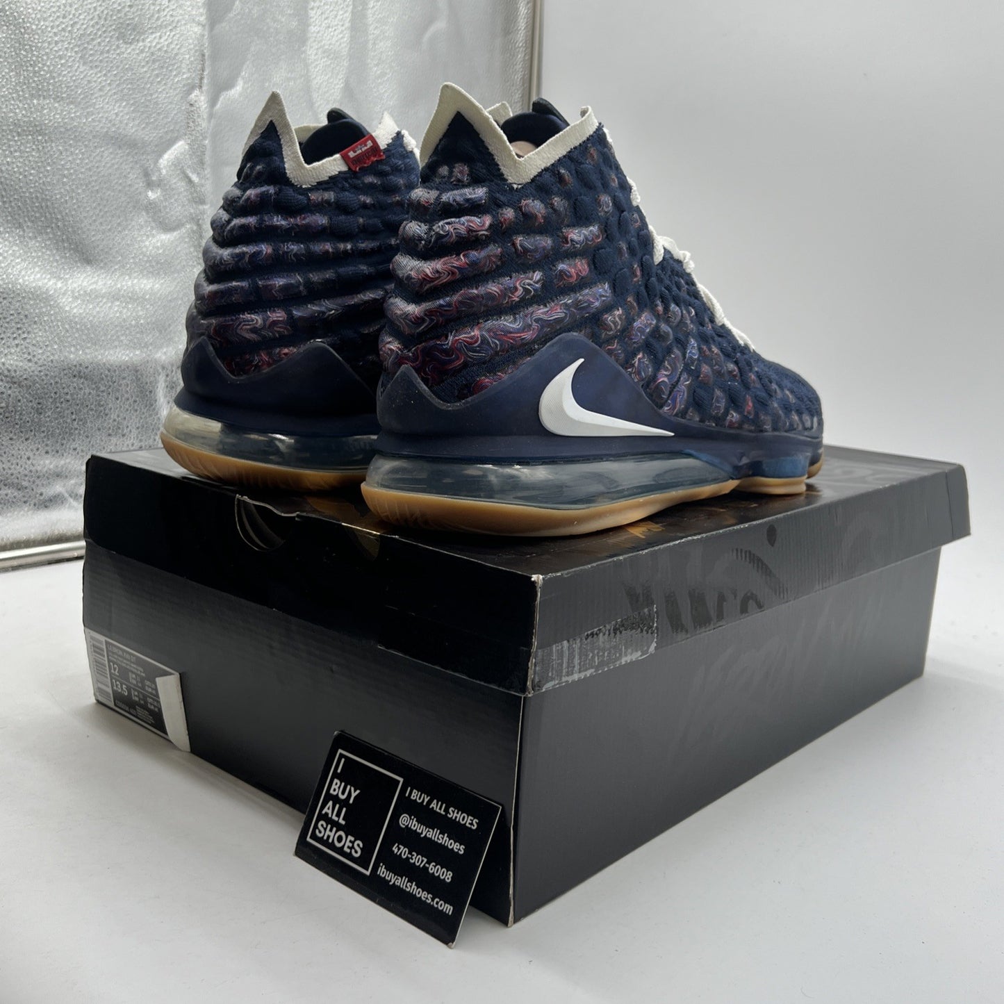 Size 12 - Nike LeBron 17 UConn - (CD5056-400)