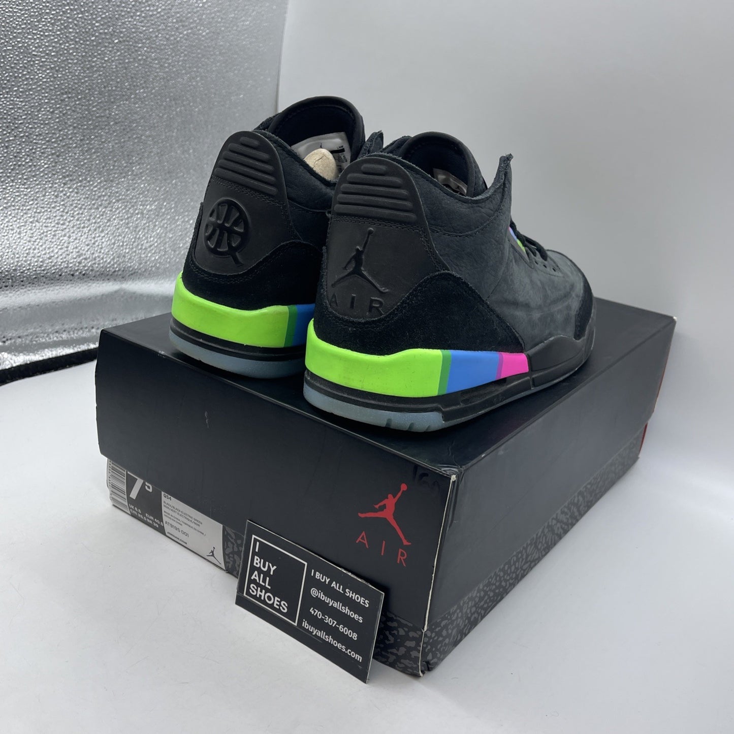 Size 7.5 - Air Jordan 3 Retro SE Quai 54 2018 (AT9195-001)