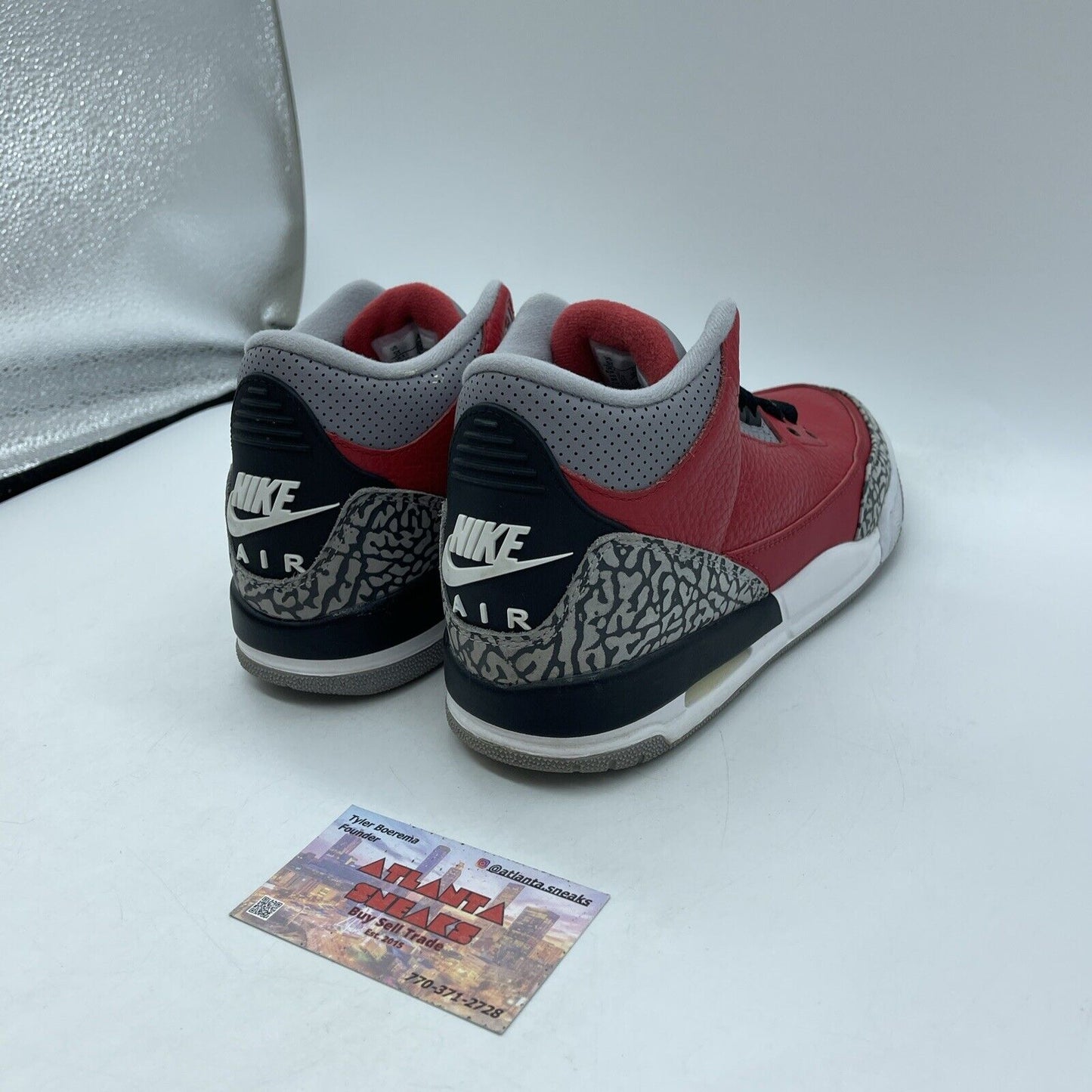 Size 5Y - Jordan 3 Retro SE Mid Unite White Grey Red Leather Suede (CQ0488-600)