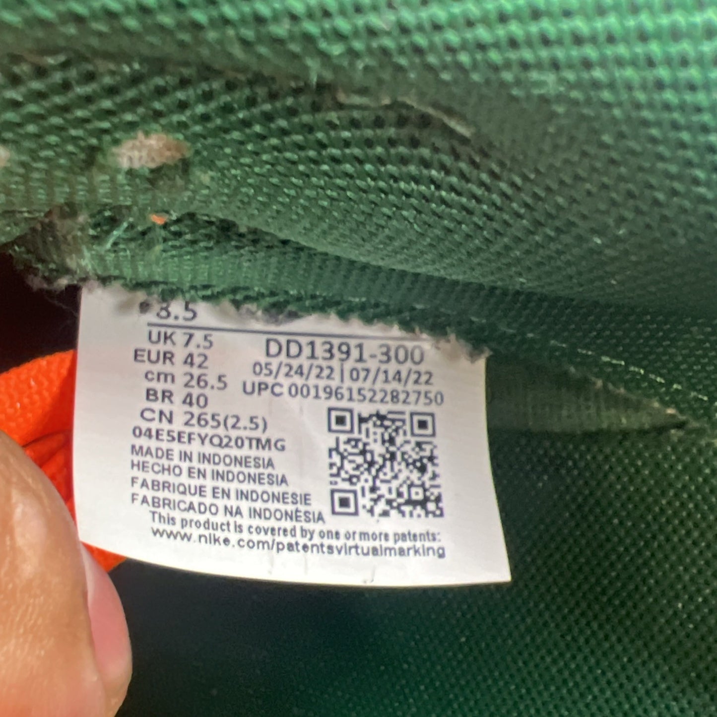 Size 8.5 - Nike Dunk Low Miami Hurricanes (DD1391-300)