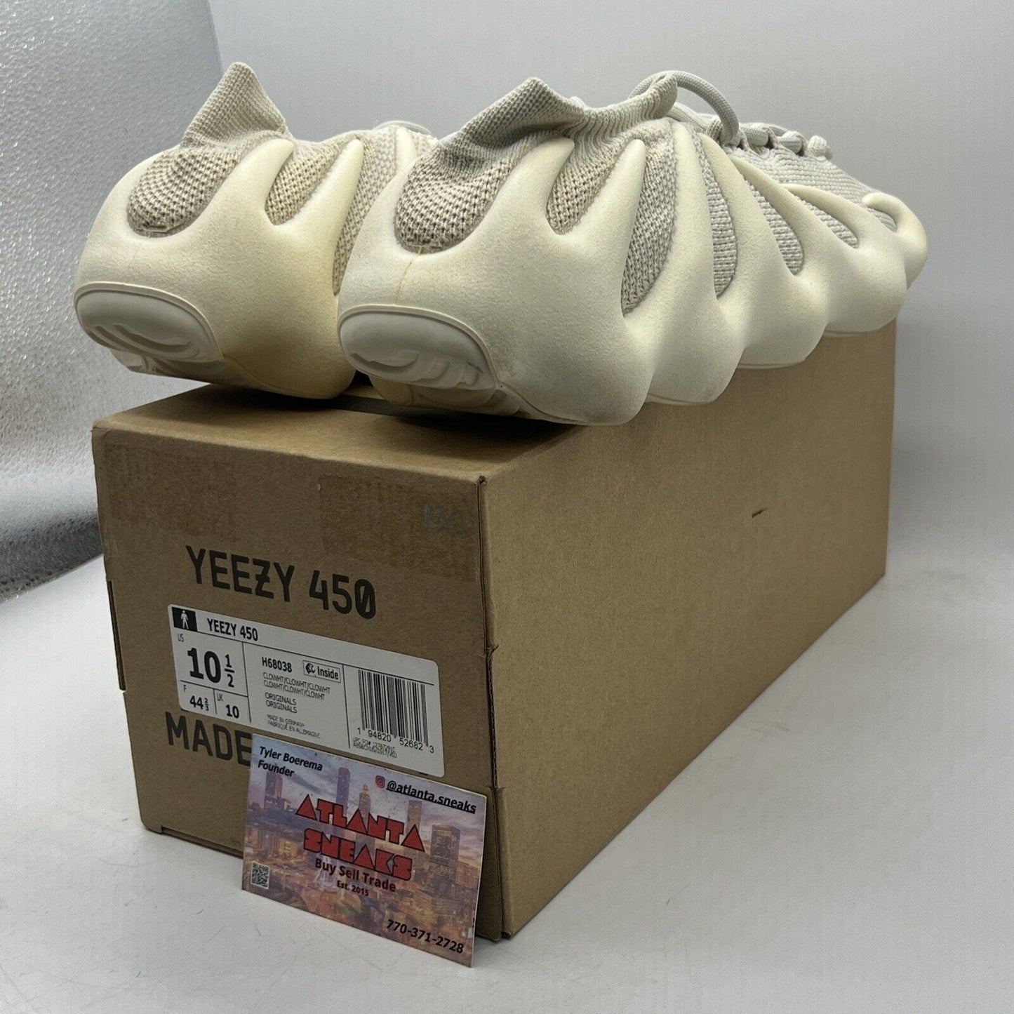 Size 10.5 - adidas Yeezy 450 Cloud White (H68038)