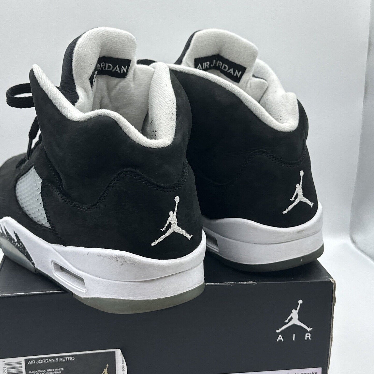 Size 10 - Jordan 5 Retro Mid Oreo