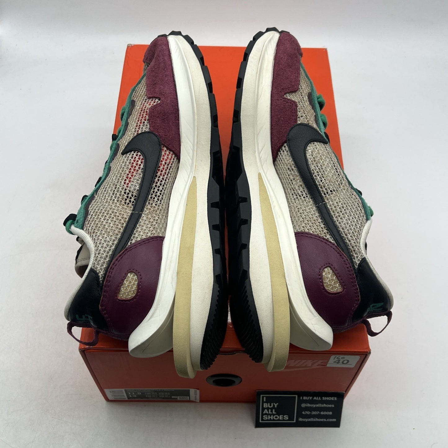 Size 11.5 - sacai x Nike VaporWaffle SP Villain Red (DD3035-200)
