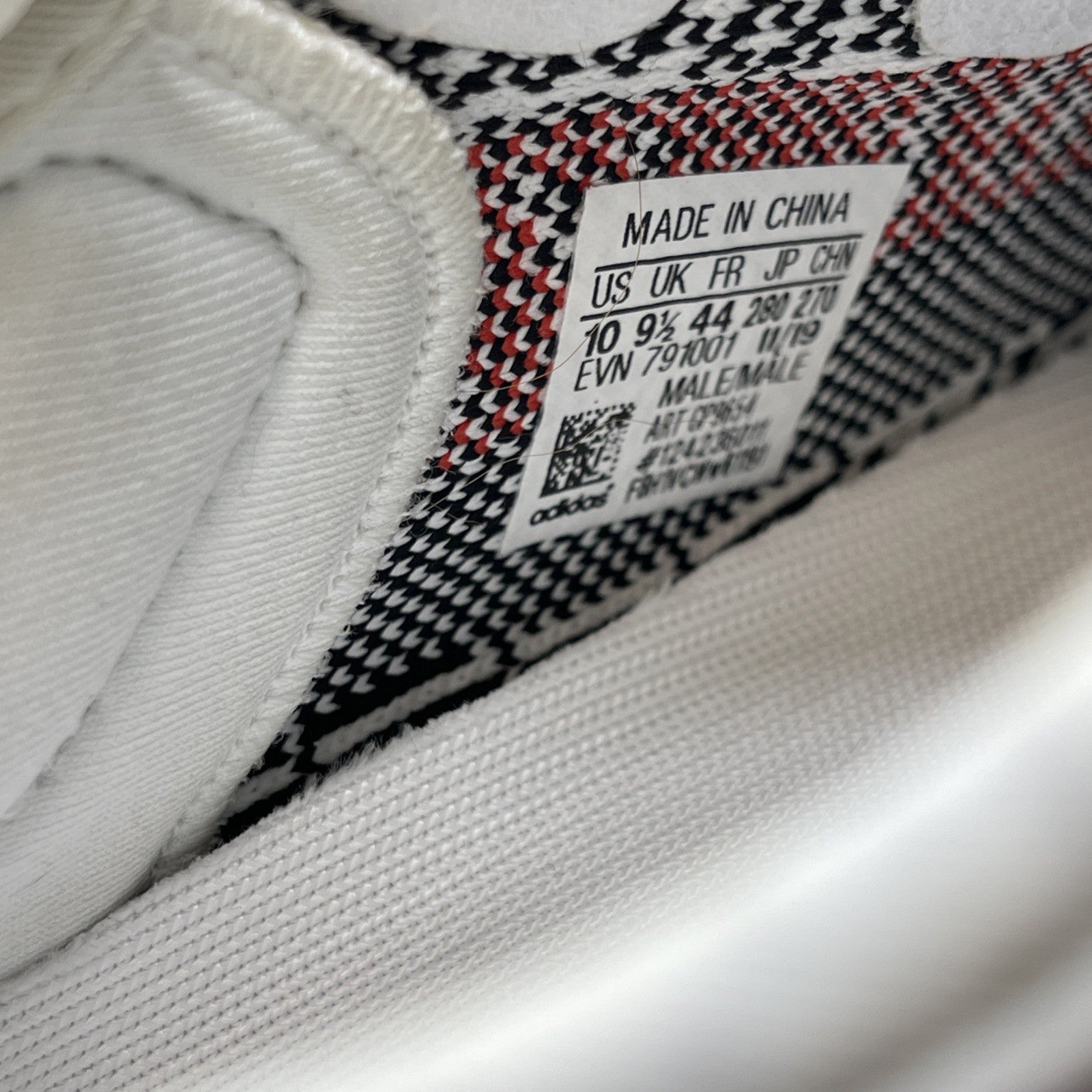 Size 10 - adidas Yeezy Boost 350 V2 Low Zebra White Black Suede (CP9654)
