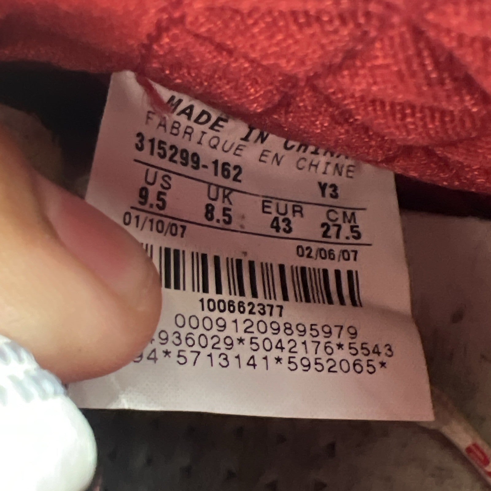 Size 9.5 - Air Jordan 22 OG Omega (315299-162)