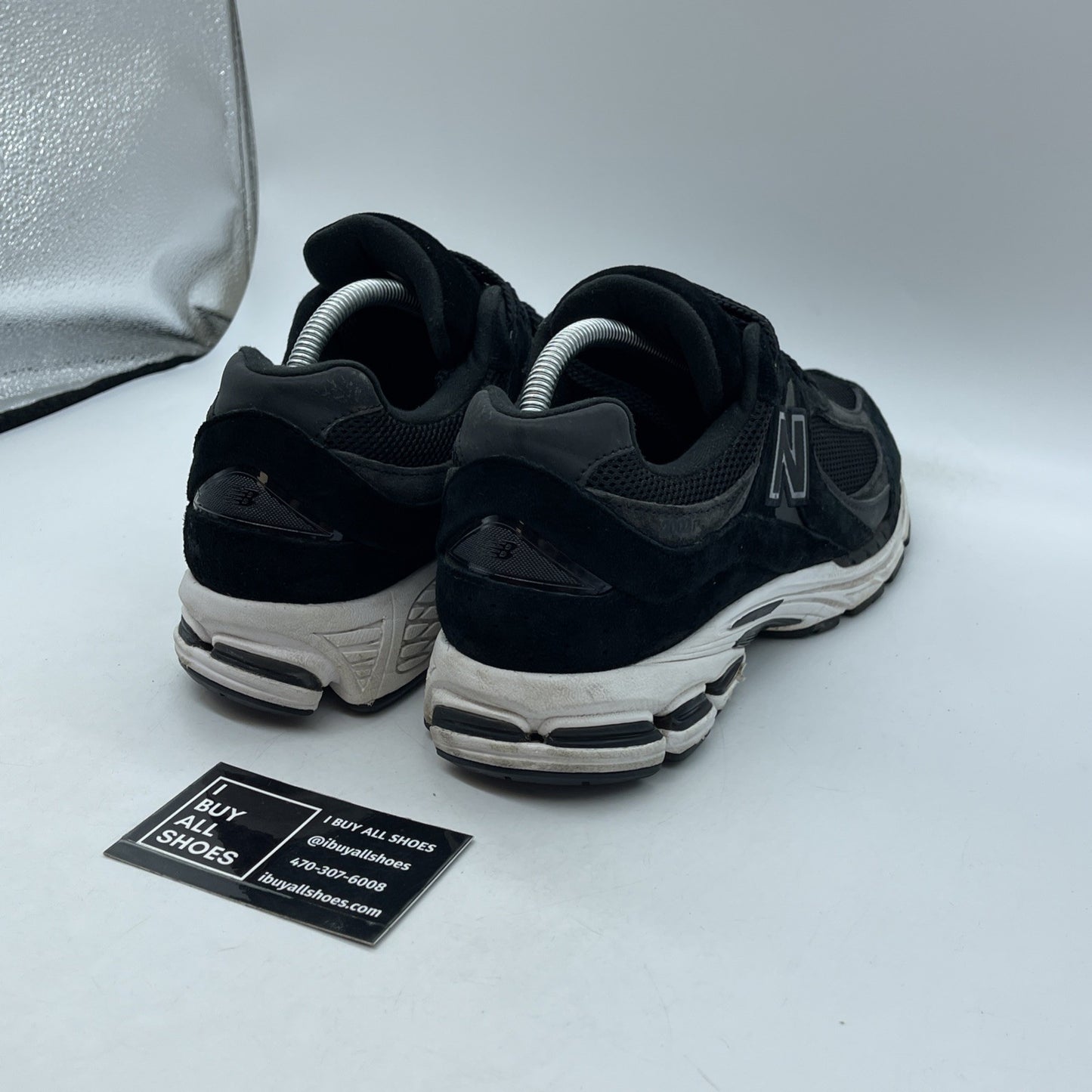 Size 8.5 - New Balance 2002R Black Gunmetal Grey Suede Leather (M2002RBK)