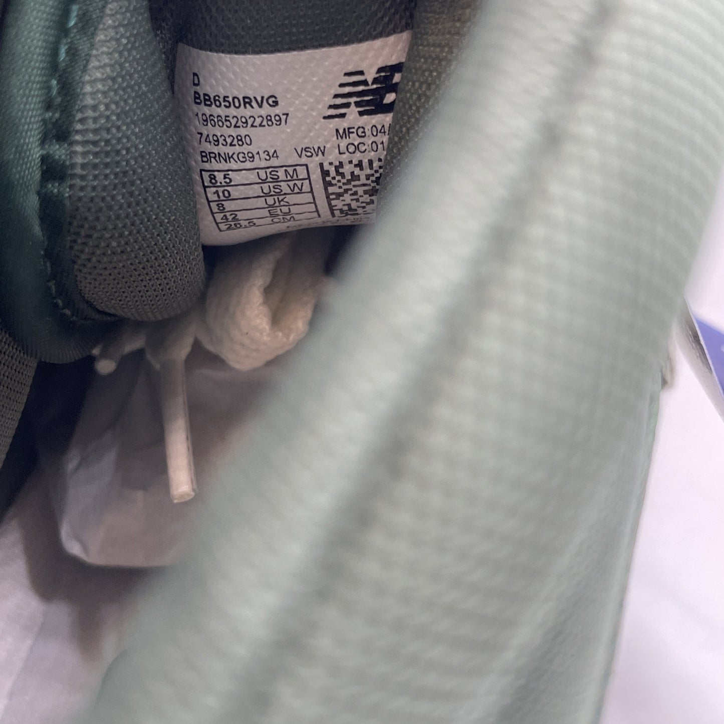Size 8.5 - New Balance 650R Sea Salt Nightwatch Green White (BB650RVG)