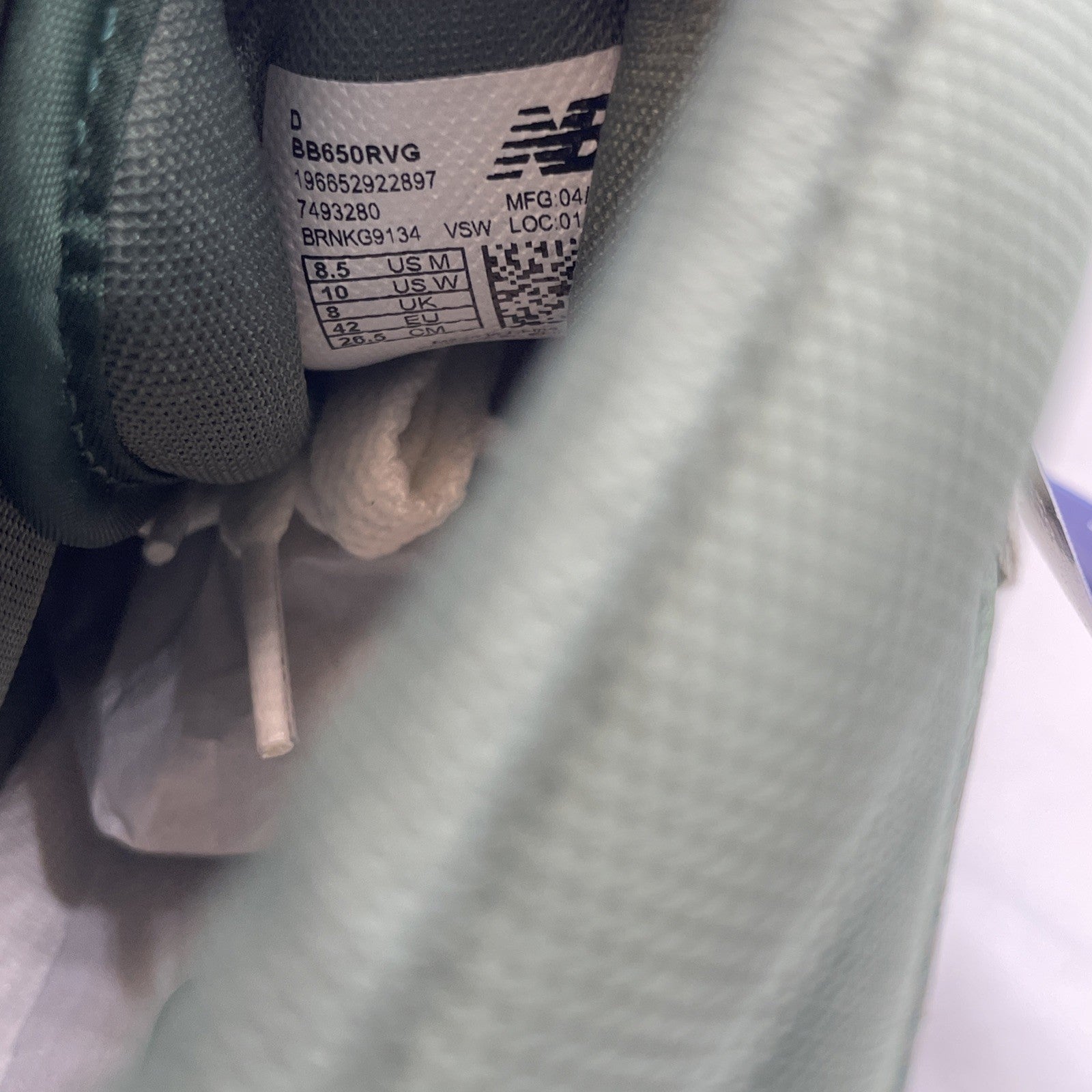 Size 8.5 - New Balance 650R Sea Salt Nightwatch Green White (BB650RVG)