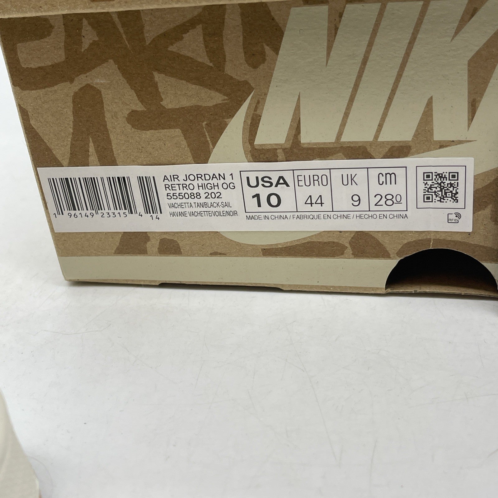 Size 10 - Air Jordan 1 Retro High OG Heirloom 2022 (555088-202)