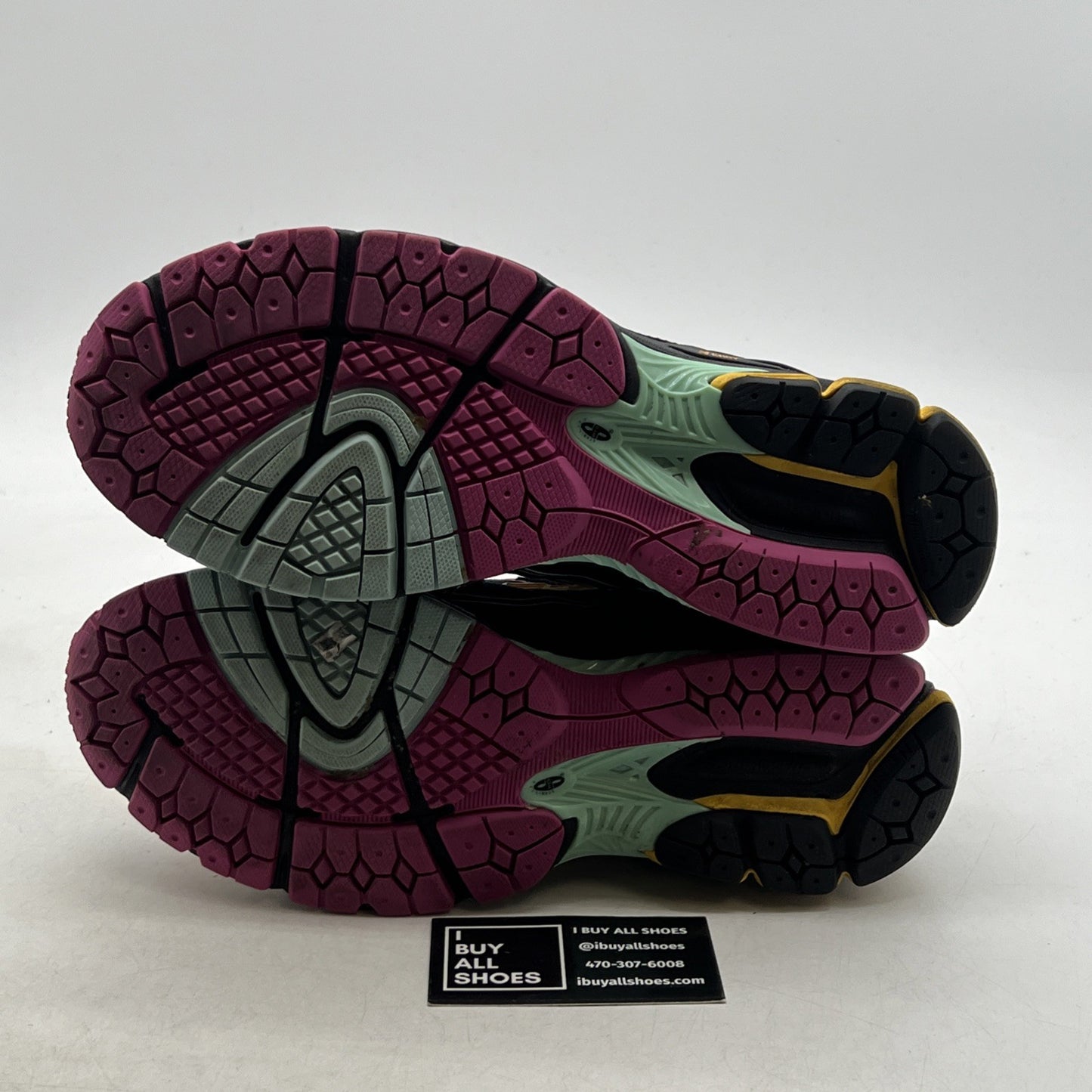 Size 9 - New Balance 1906R Neon Nights Pack (M1906RCP)