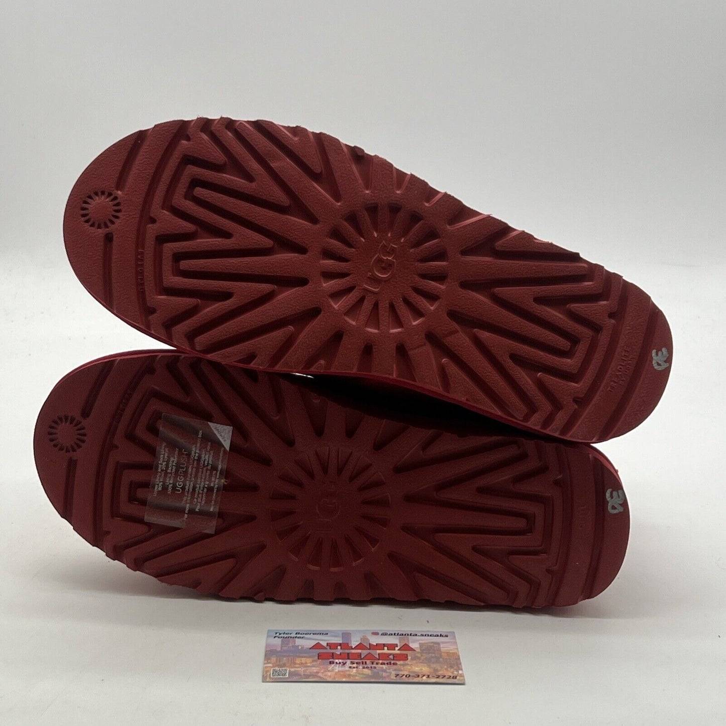 Size 9 - Women’s UGG® Neumel Chukka Boot Samba Red