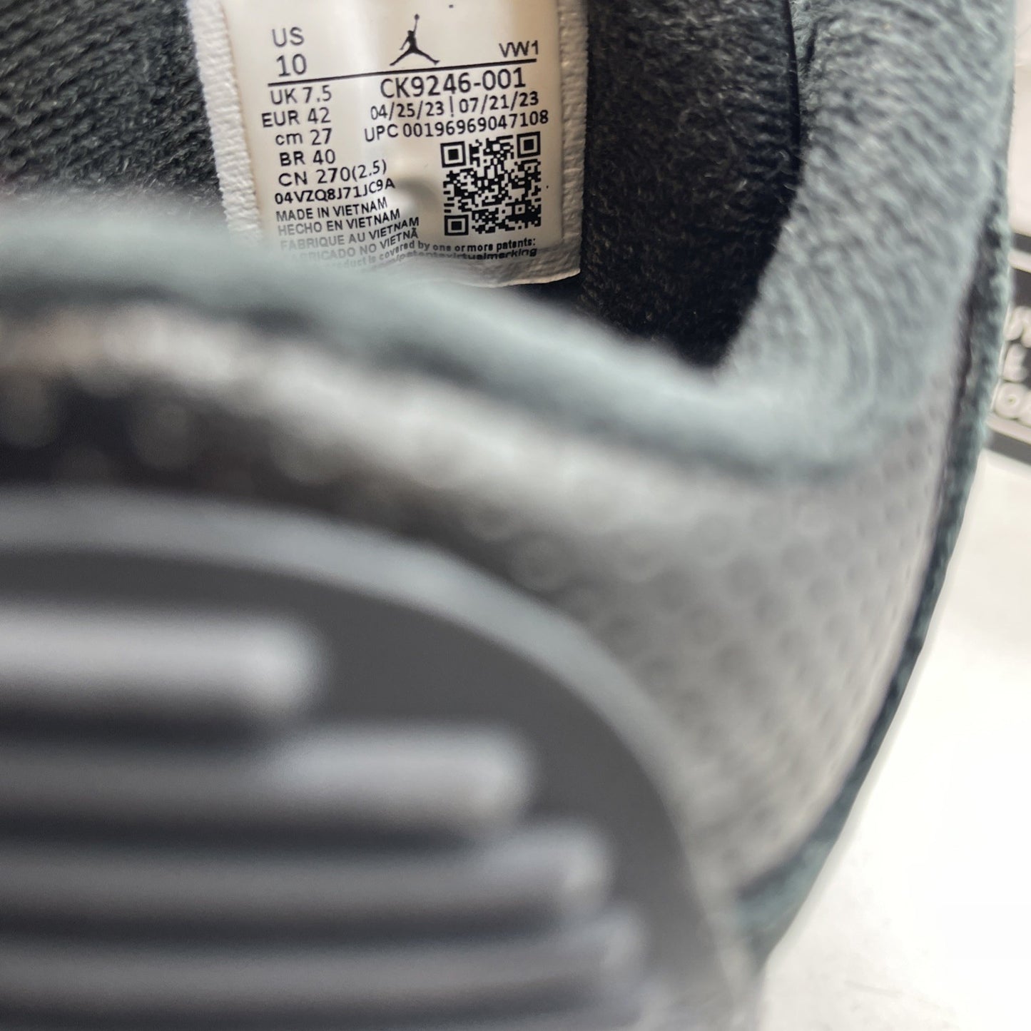 Size 10W - Air Jordan 3 Retro Off Noir (CK9246-001)