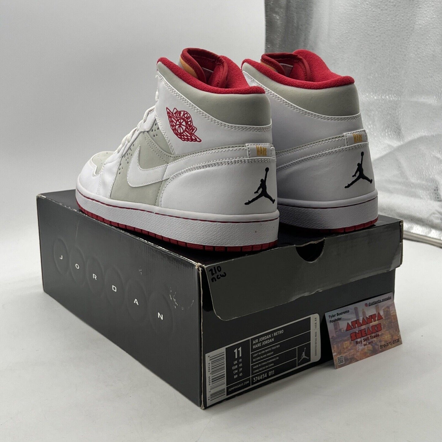 Size 11 - Air Jordan 1 Retro 2009 Hare (374454-011)