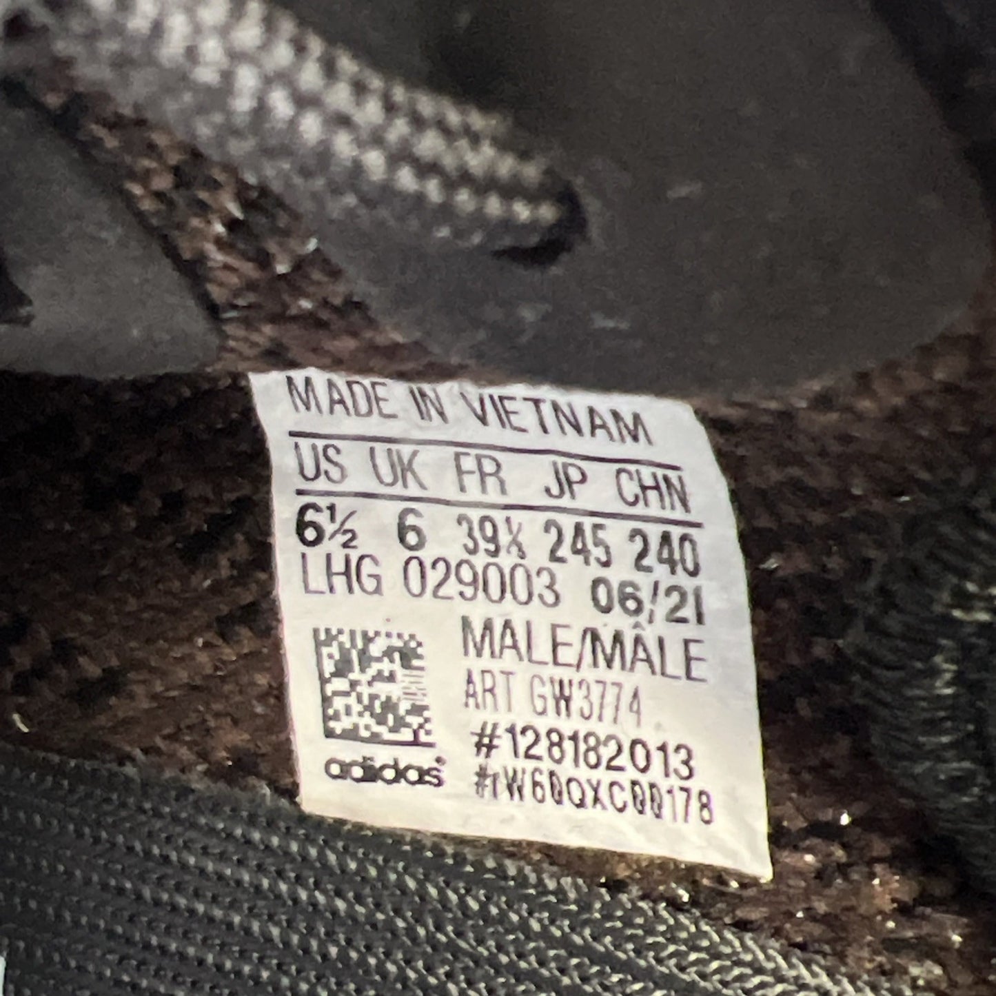 Size 6.5 - adidas Yeezy Boost 350 V2 Low MX Rock (GW3774)