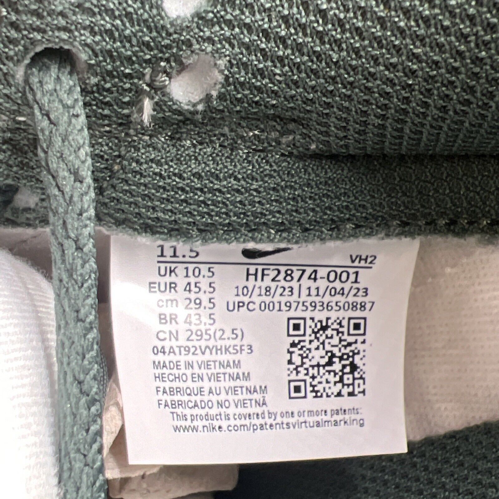 Size 11.5 - Nike Dunk SE Low Photon Dust Vintage Green (HF2874-001)