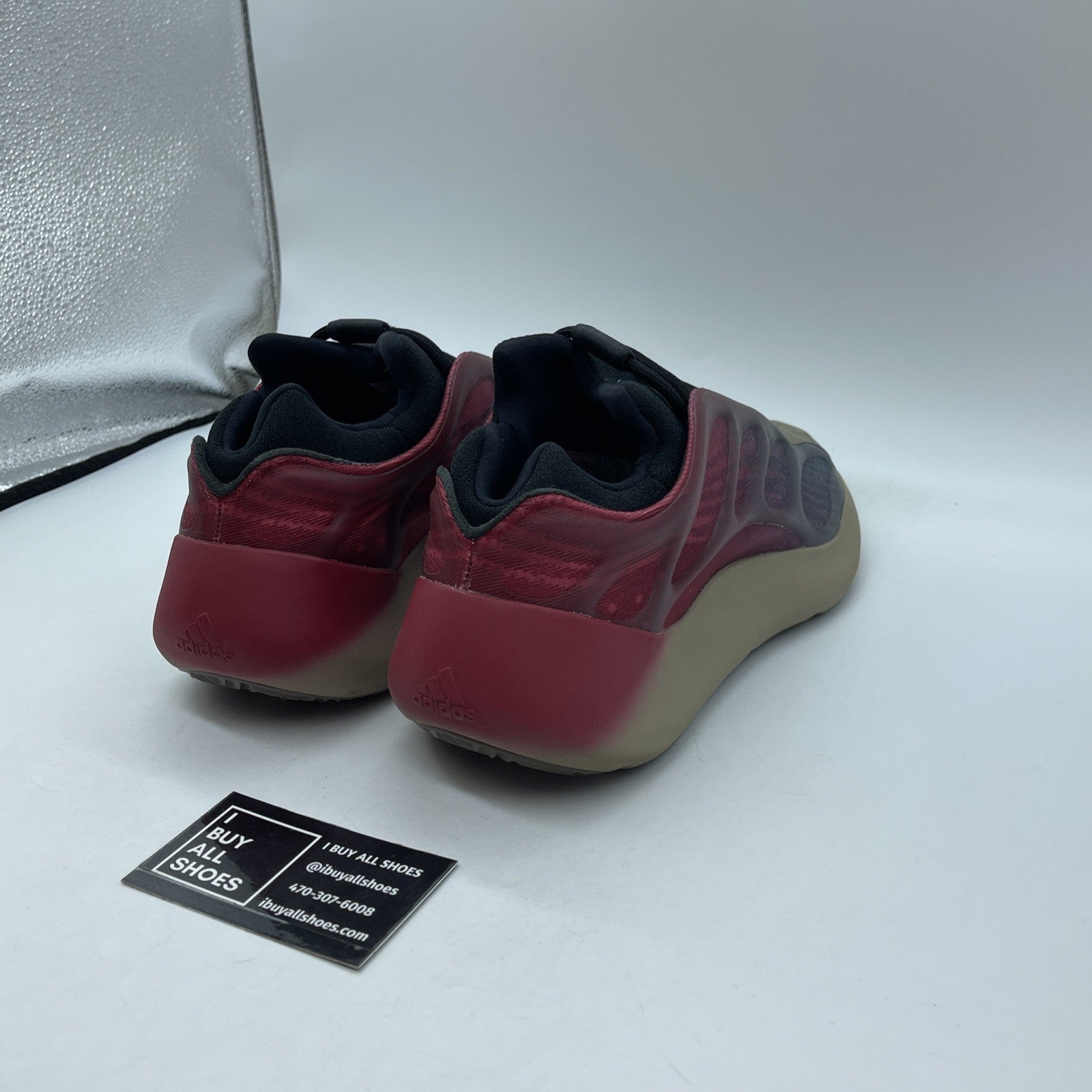 Size 10 - adidas Yeezy 700 V3 Fade Carbon Red Brown Black (GW1814)
