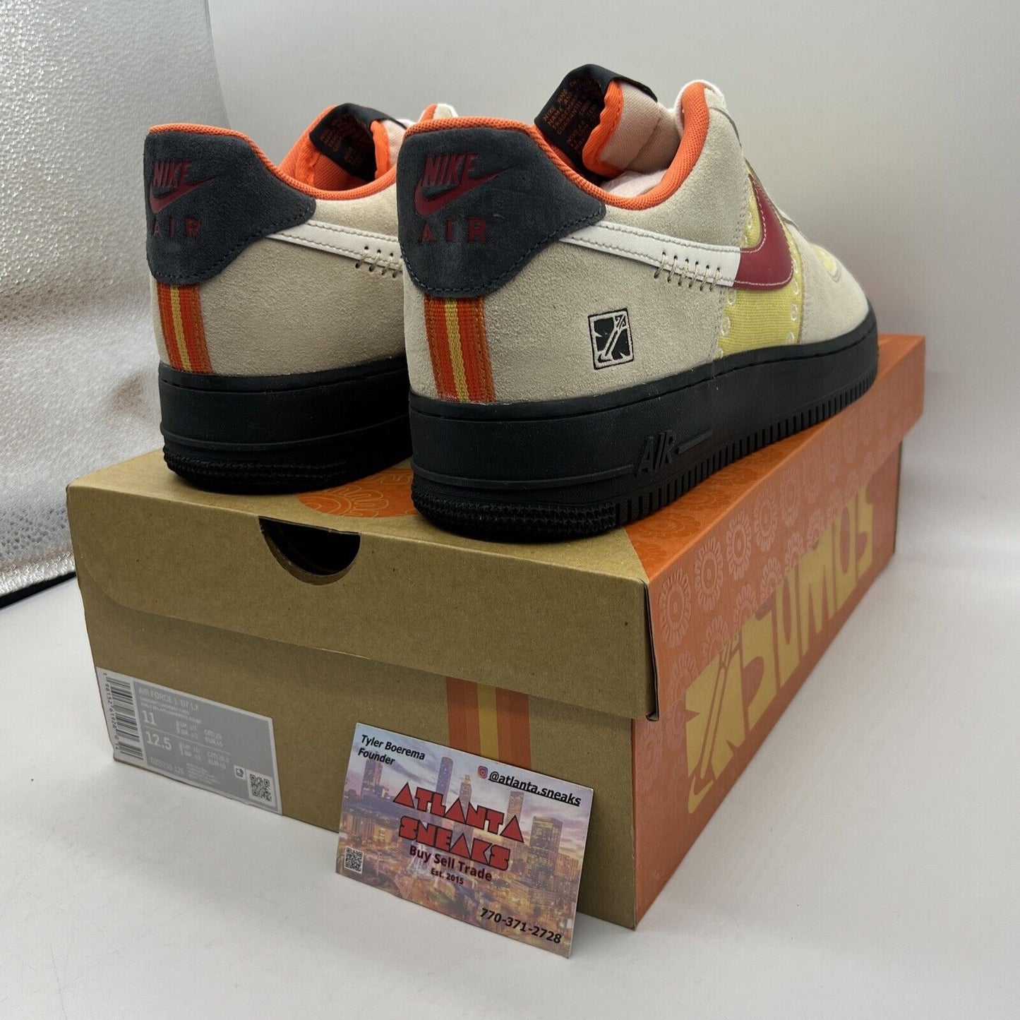 Size 11 - Nike Air Force 1 '07 Somos Familia 2022 Brand New Og All