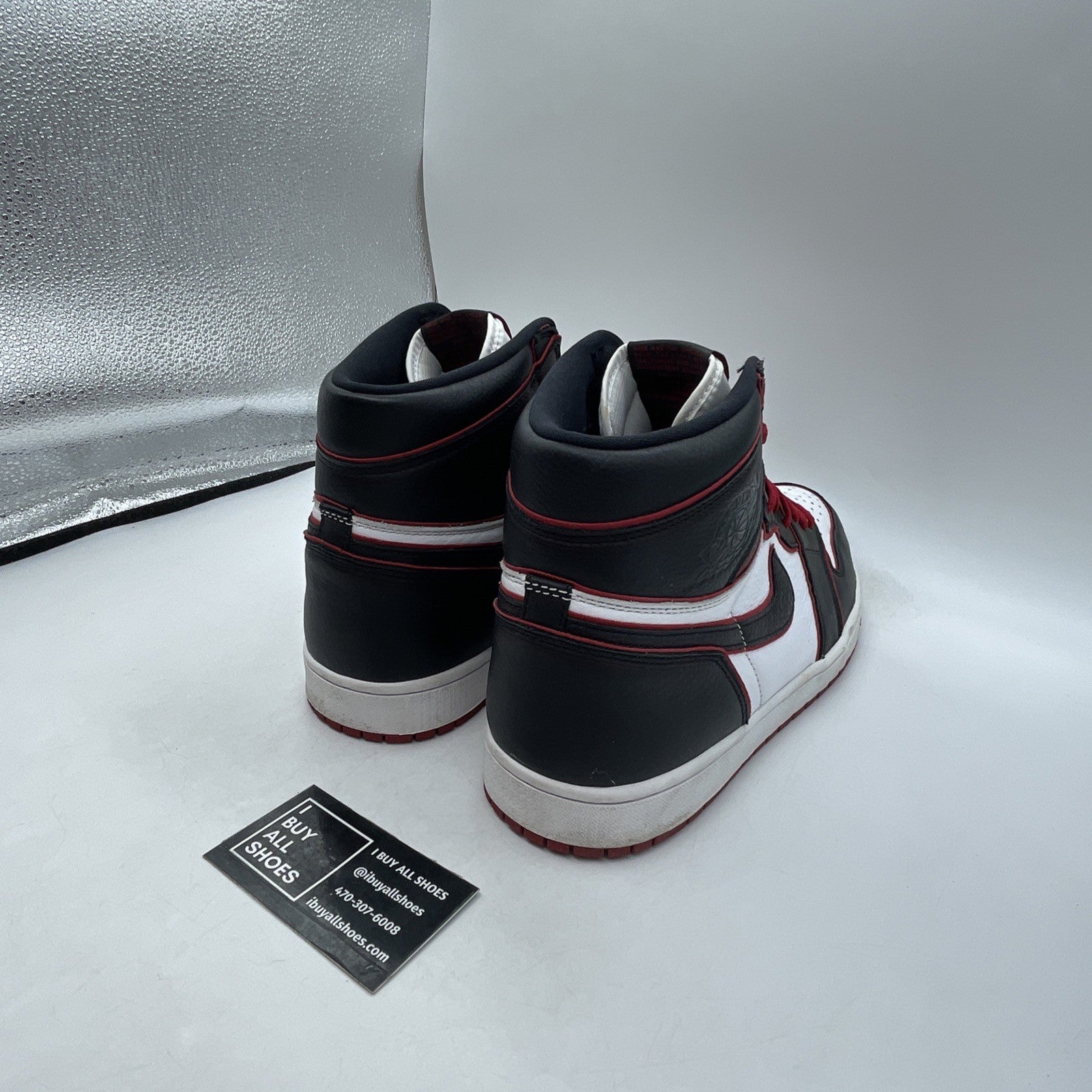 Size 14 - Air Jordan 1 Retro High OG Bloodline (555088-062)