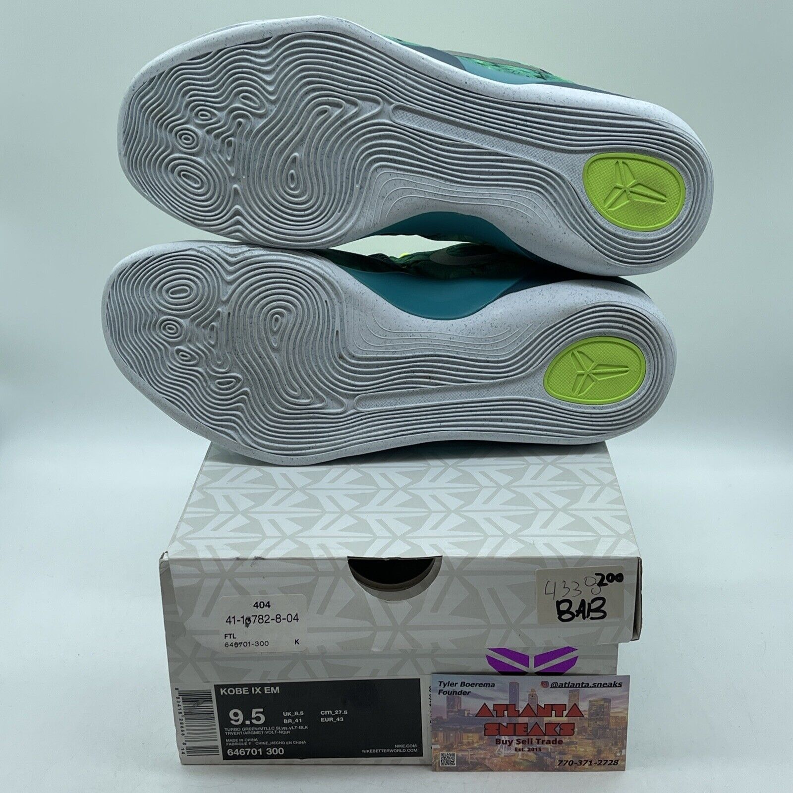 Size 9.5 - Nike Kobe 9 EM Easter Green Silver. Suede leather (646701-300)