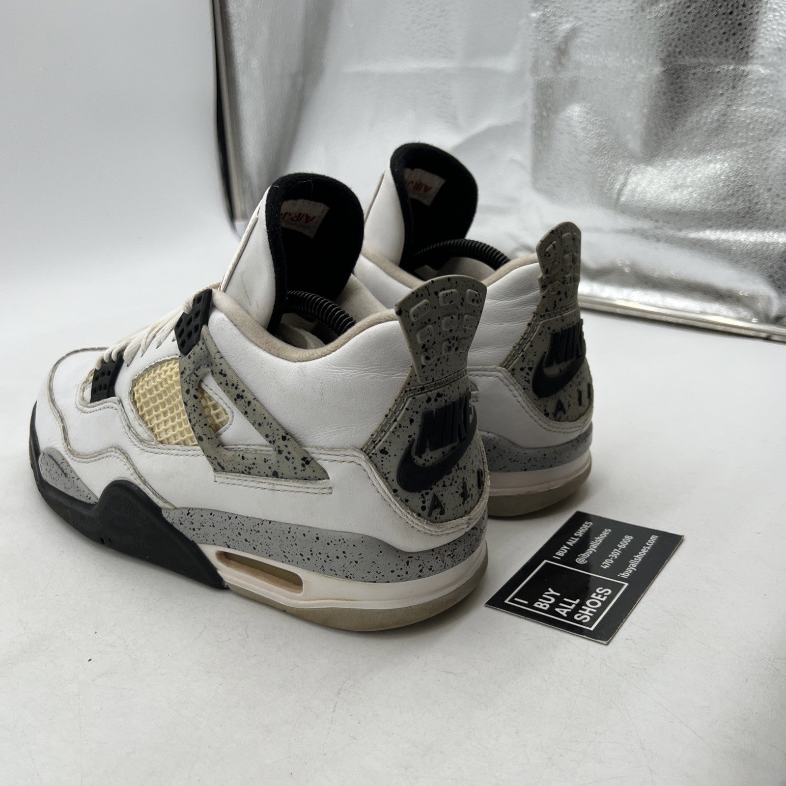 Size 9 - Air Jordan 4 Retro OG Mid White Cement (840606-192)