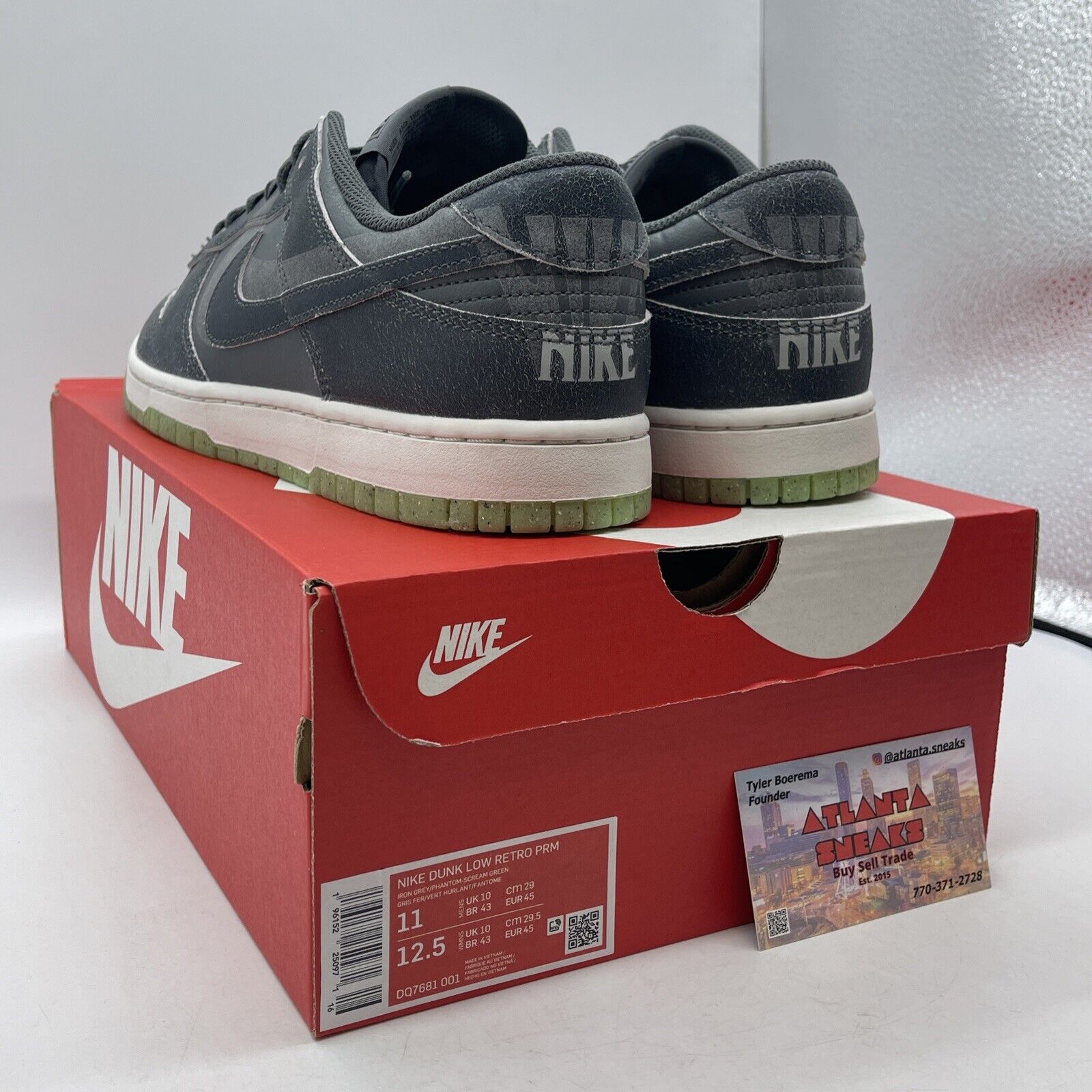 Size 11 - Nike Dunk SE Low Halloween - Cauldron Grey White Green (DQ7681-001)
